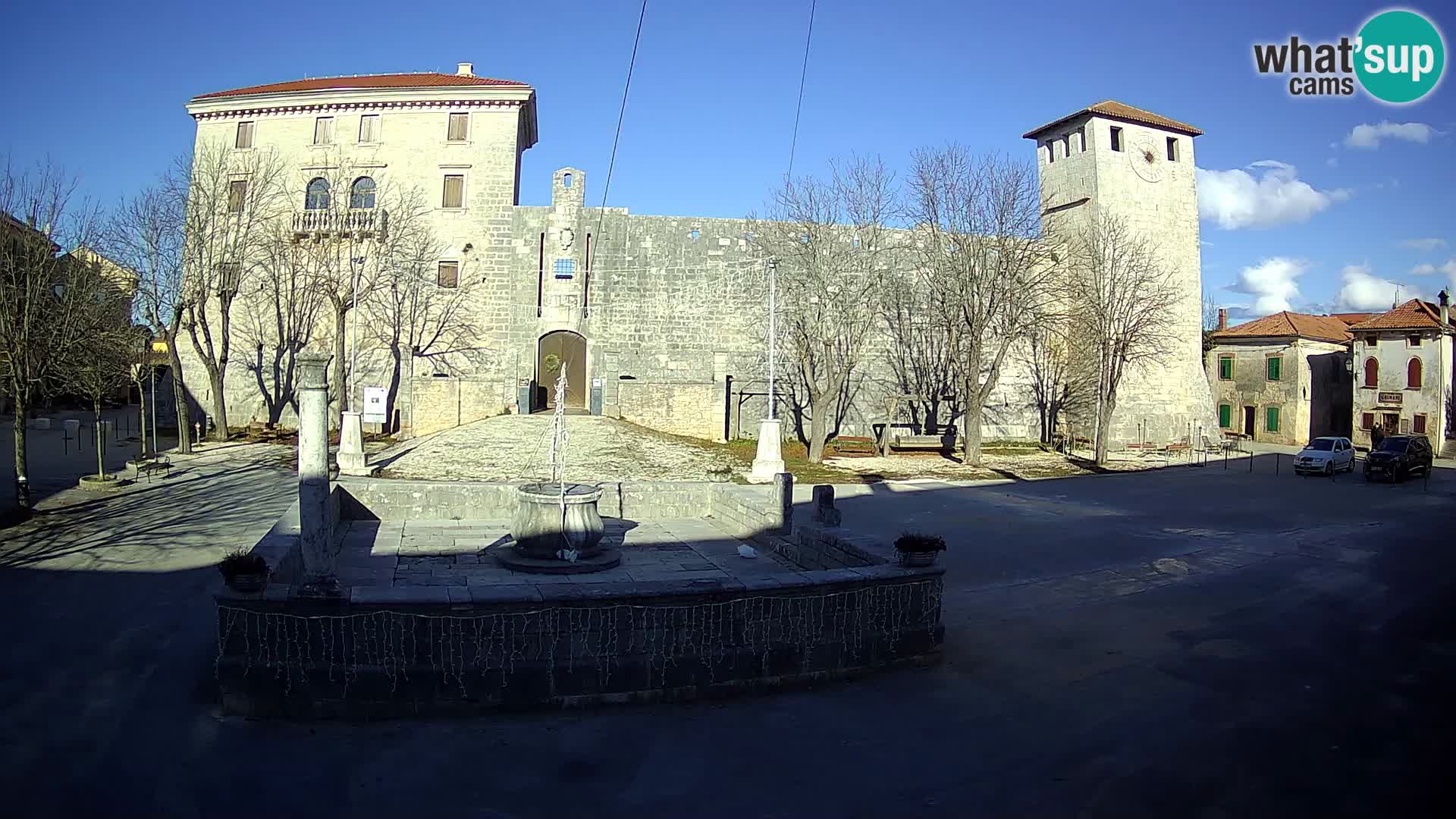 Webcam Svetvinčenat (Sanvincenti) – il castello e il pozzo – Istria – Croazia