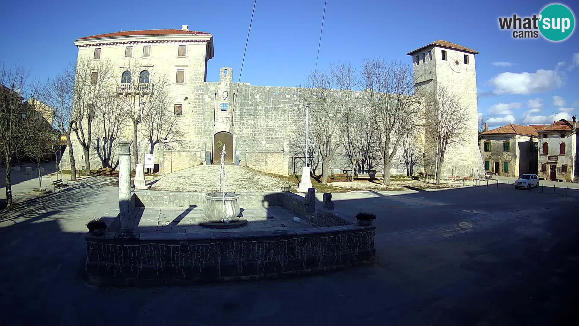 Webcam Svetvinčenat – the Castle and well – Istria – Croatia