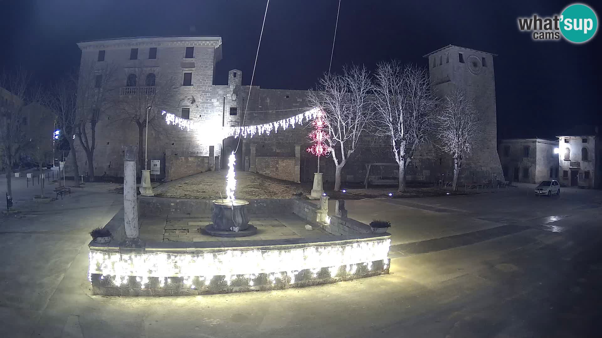 Webcam Svetvinčenat – le château et le puits – Istrie – Croatie