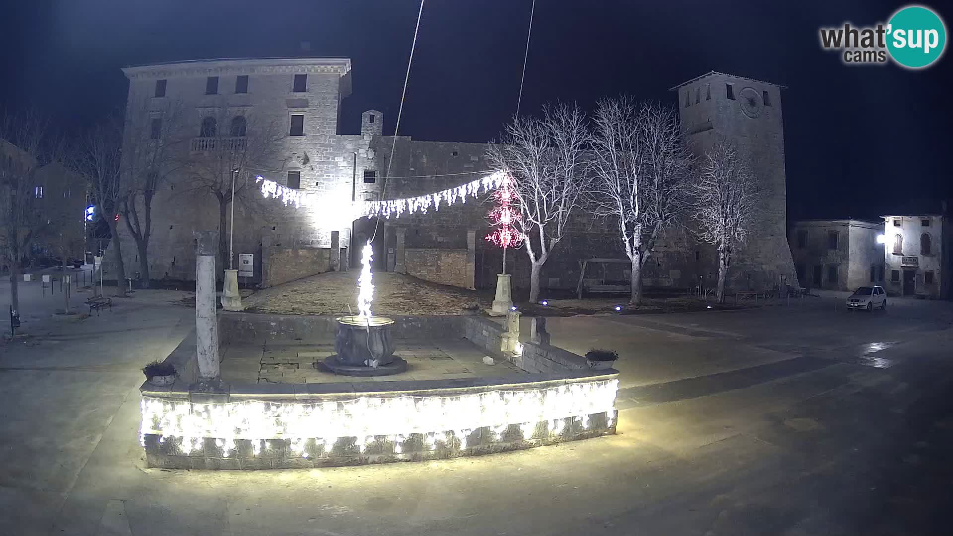 Webcam Svetvinčenat – die Burg und Brunnen – Istrien – Kroatien