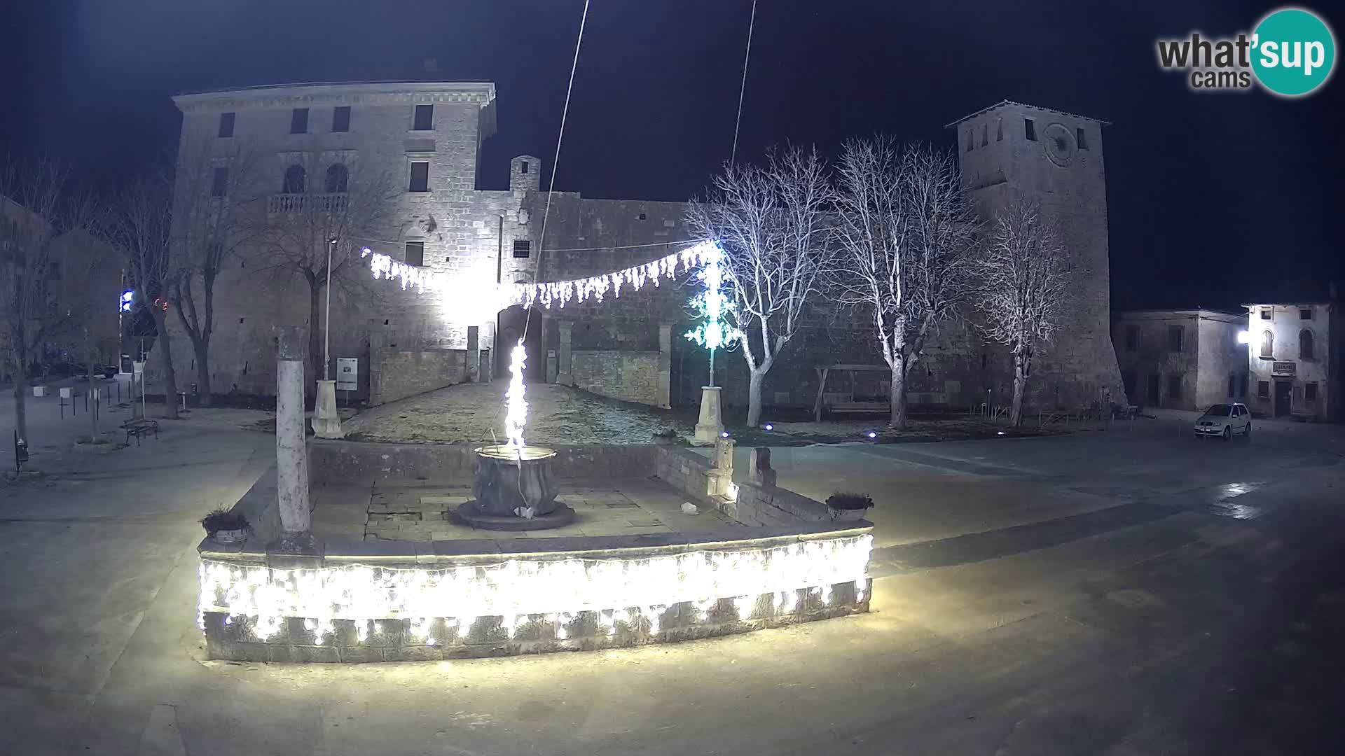 Webcam Svetvinčenat – le château et le puits – Istrie – Croatie