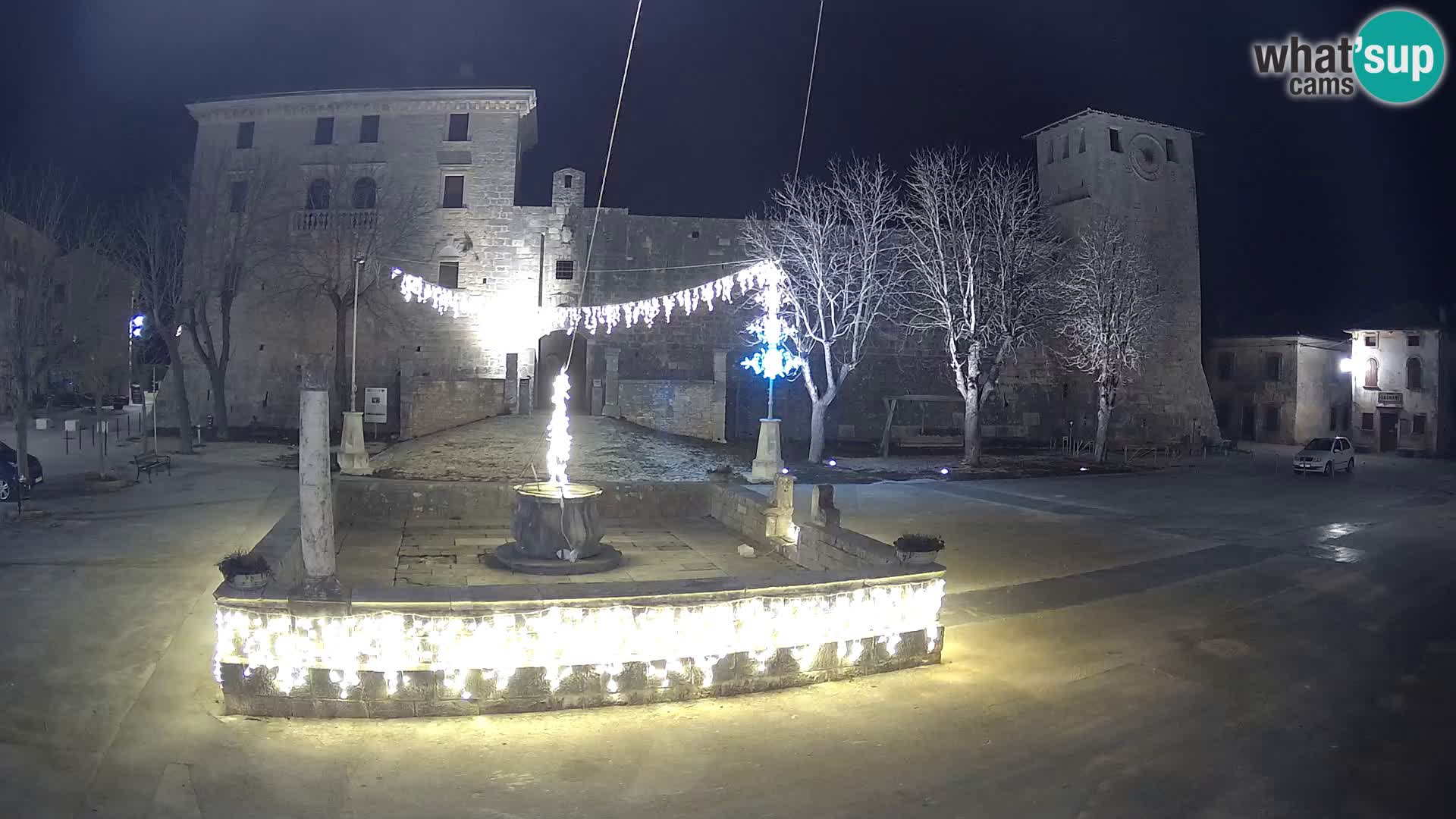 Webcam Svetvinčenat – die Burg und Brunnen – Istrien – Kroatien