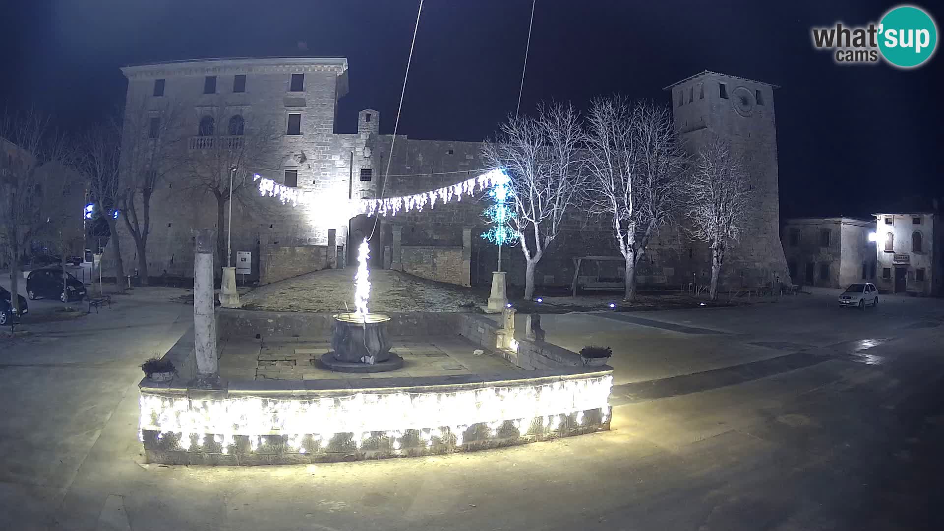 Webcam Svetvinčenat – le château et le puits – Istrie – Croatie