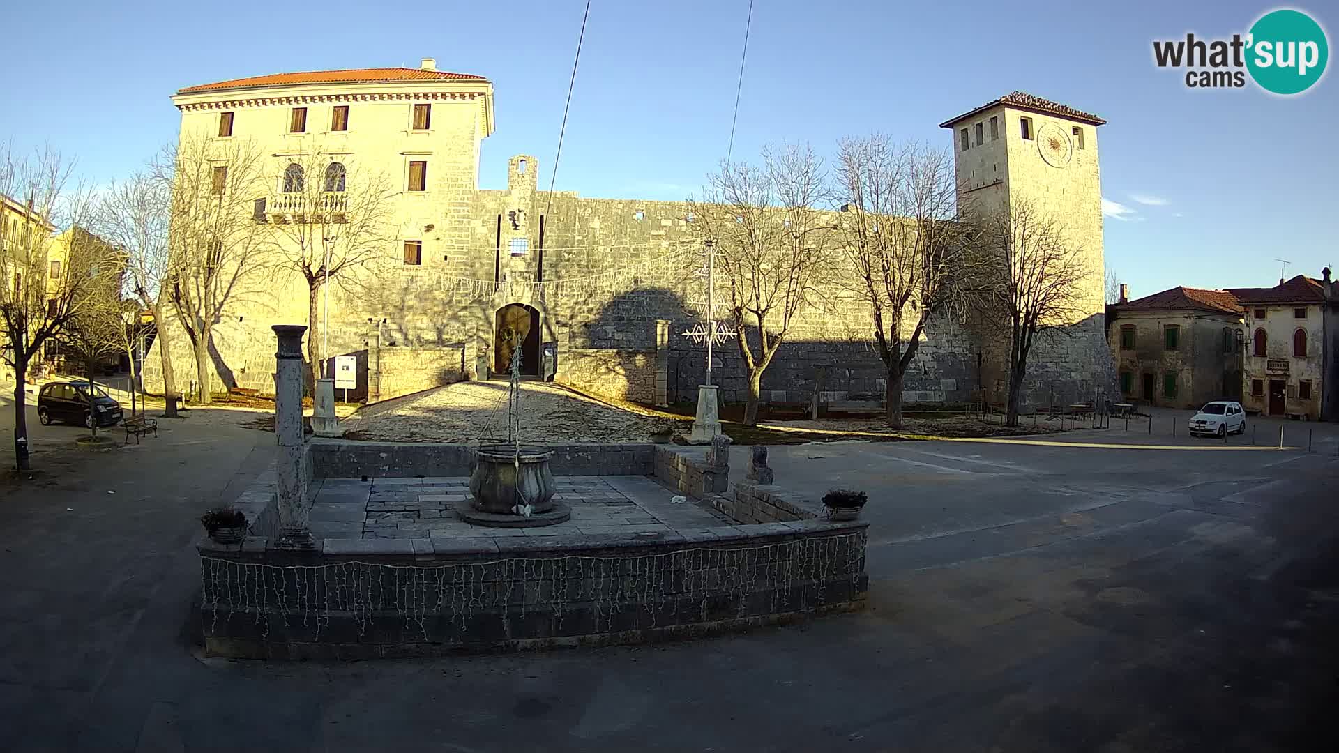 Webcam Svetvinčenat – the Castle and well – Istria – Croatia