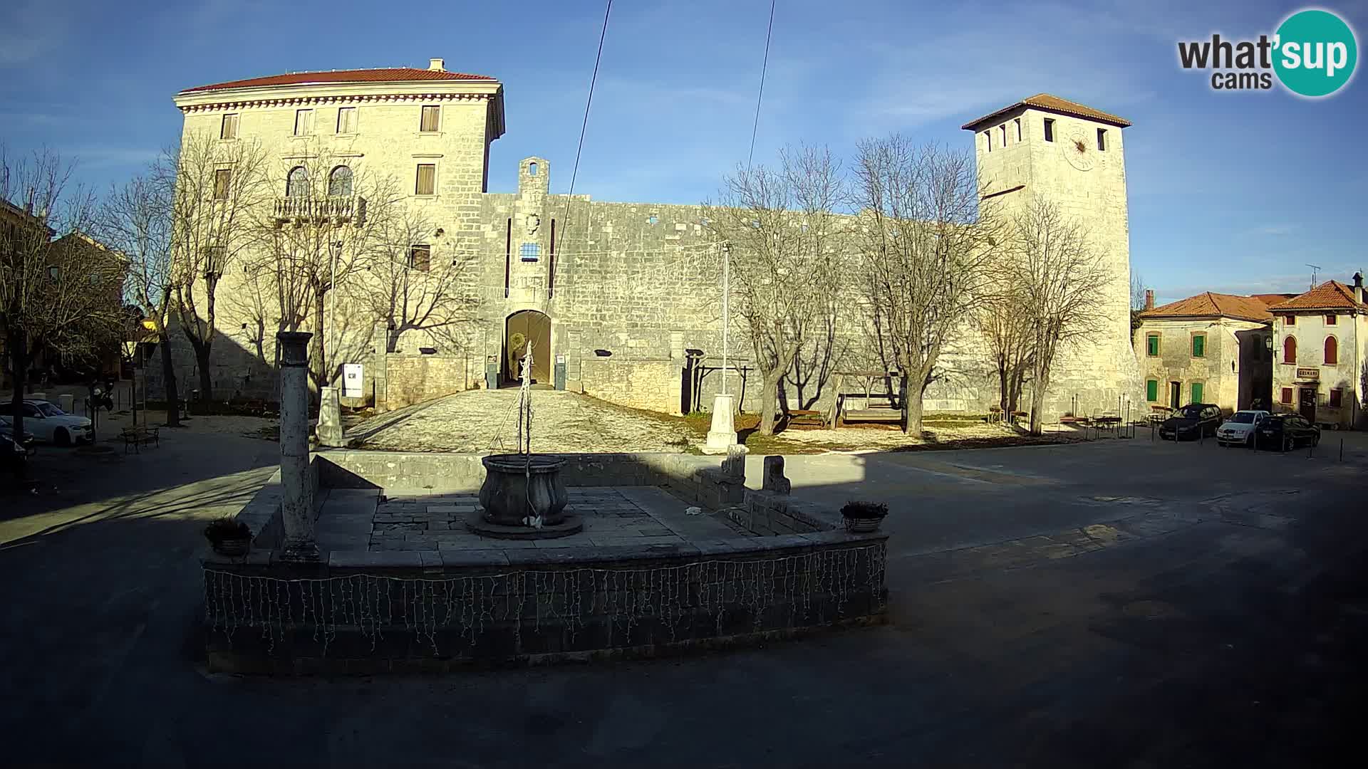 Webcam Svetvinčenat – the Castle and well – Istria – Croatia