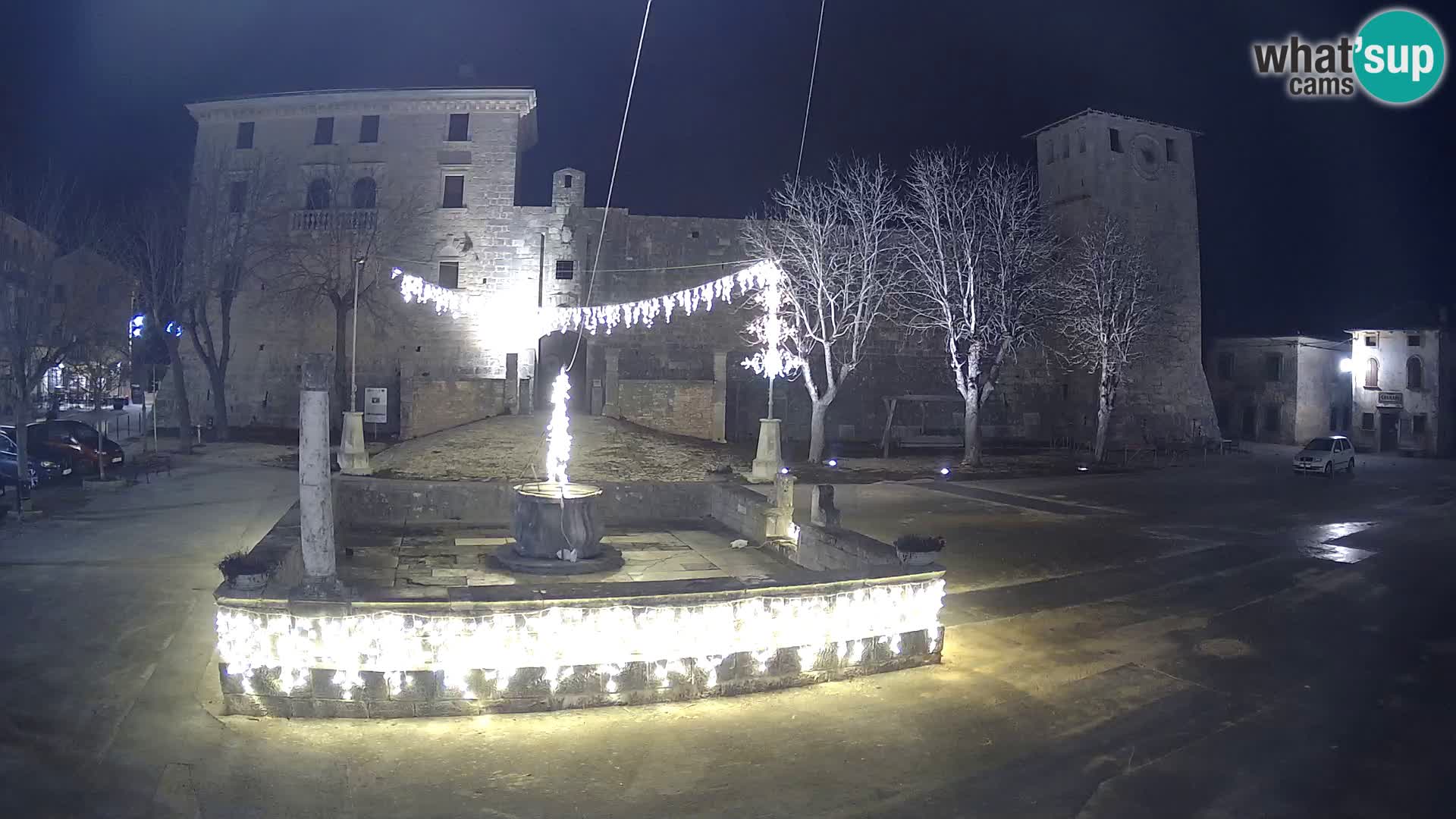 Webcam Svetvinčenat – die Burg und Brunnen – Istrien – Kroatien