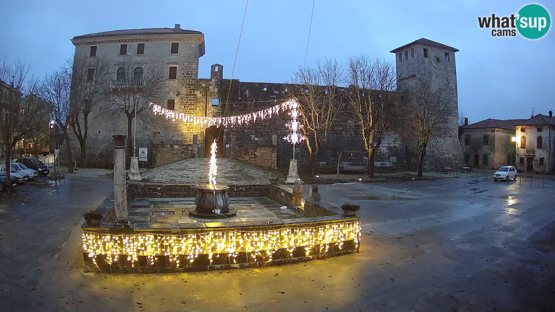 Webcam Svetvinčenat – el castillo y el pozo – Istria – Croacia