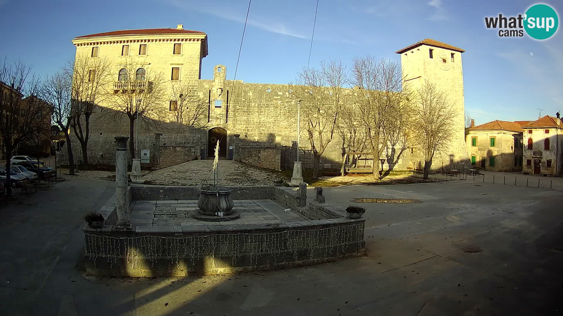 Webcam Svetvinčenat – the Castle and well – Istria – Croatia