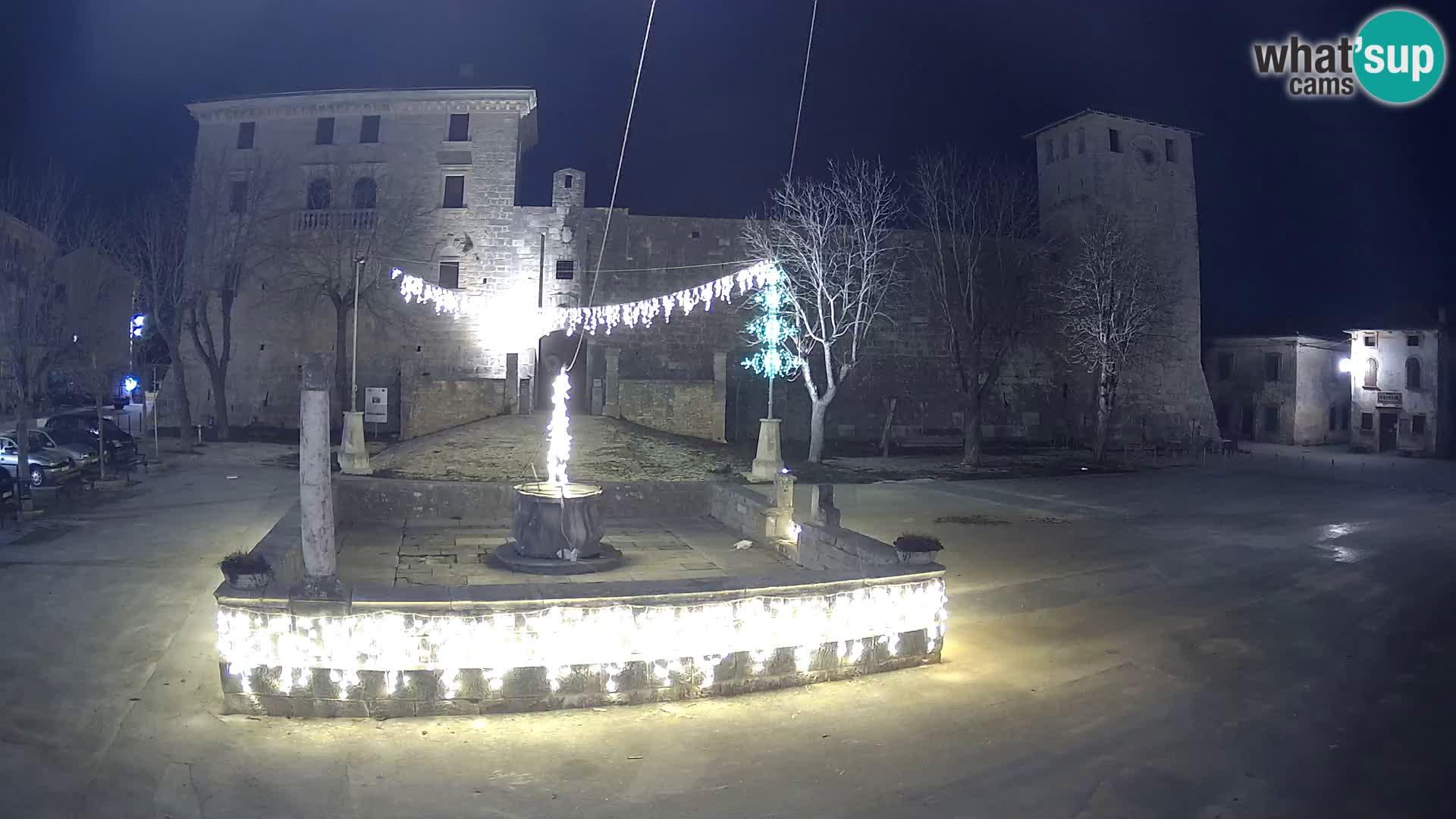 Webcam Svetvinčenat – le château et le puits – Istrie – Croatie