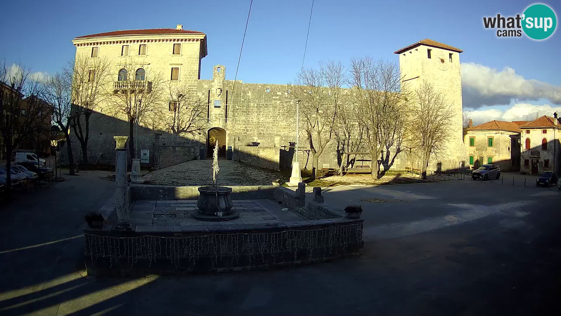 Webcam Svetvinčenat – the Castle and well – Istria – Croatia