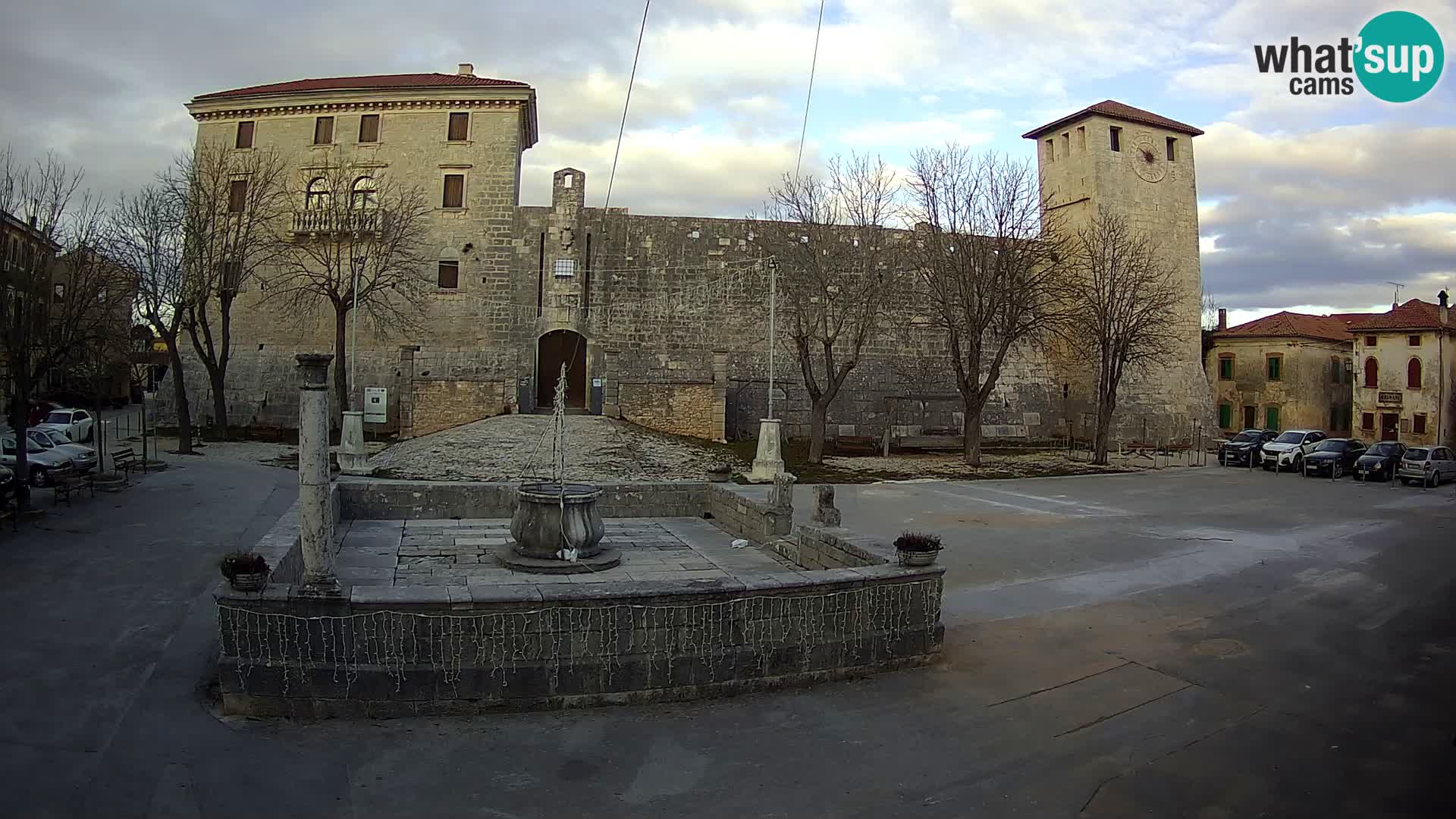 Webcam Svetvinčenat – the Castle and well – Istria – Croatia