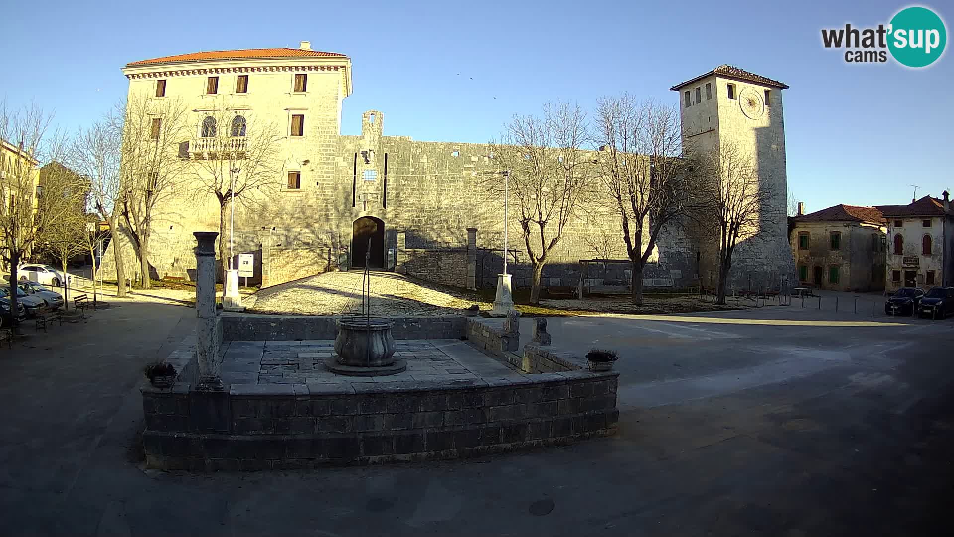 Webcam Svetvinčenat – the Castle and well – Istria – Croatia