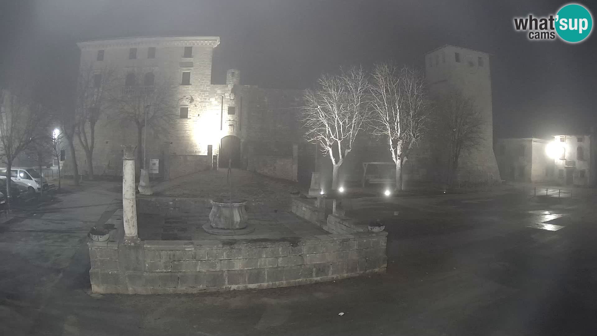 Webcam Svetvinčenat – die Burg und Brunnen – Istrien – Kroatien