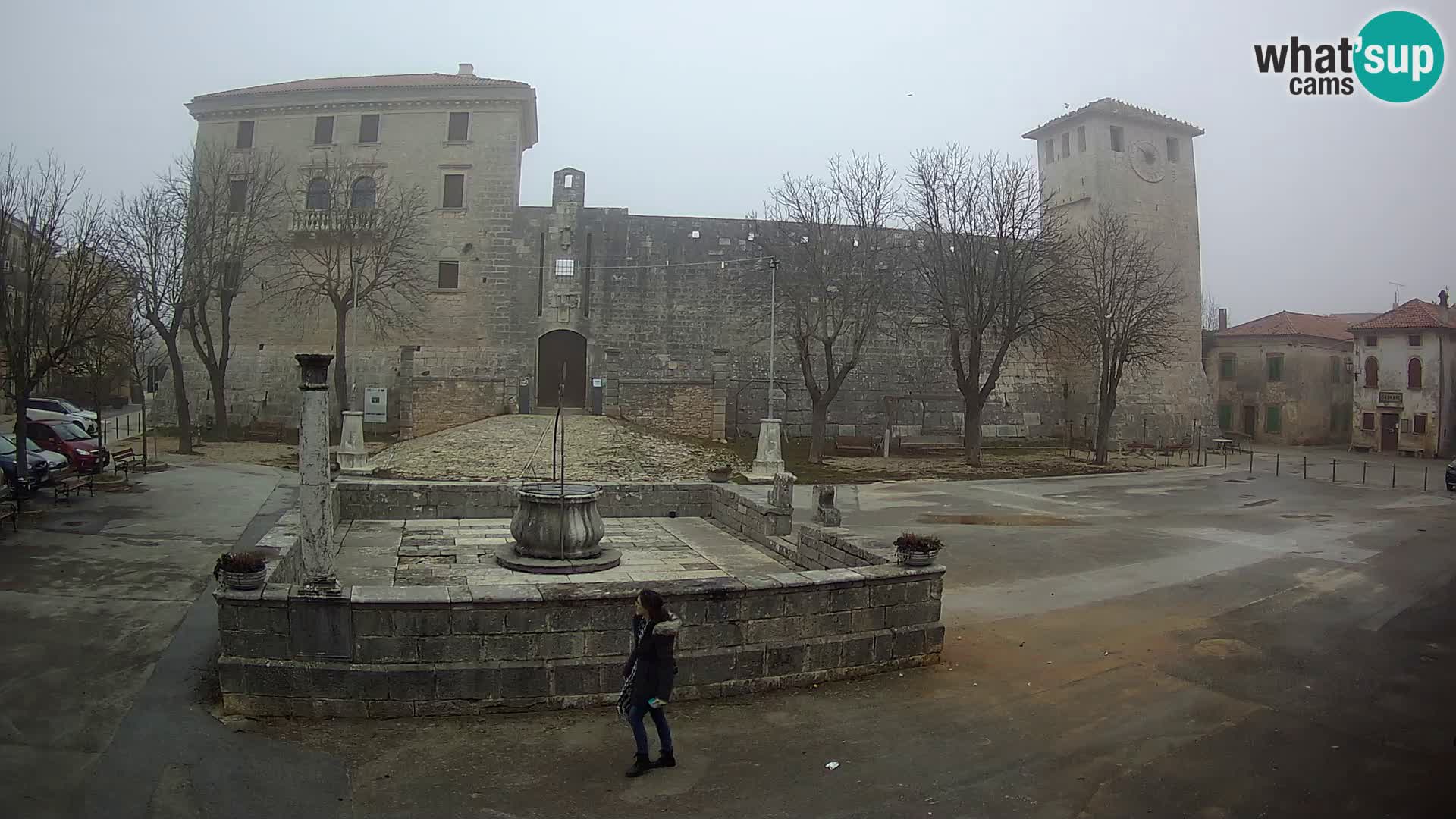 Webcam Svetvinčenat (Sanvincenti) – il castello e il pozzo – Istria – Croazia