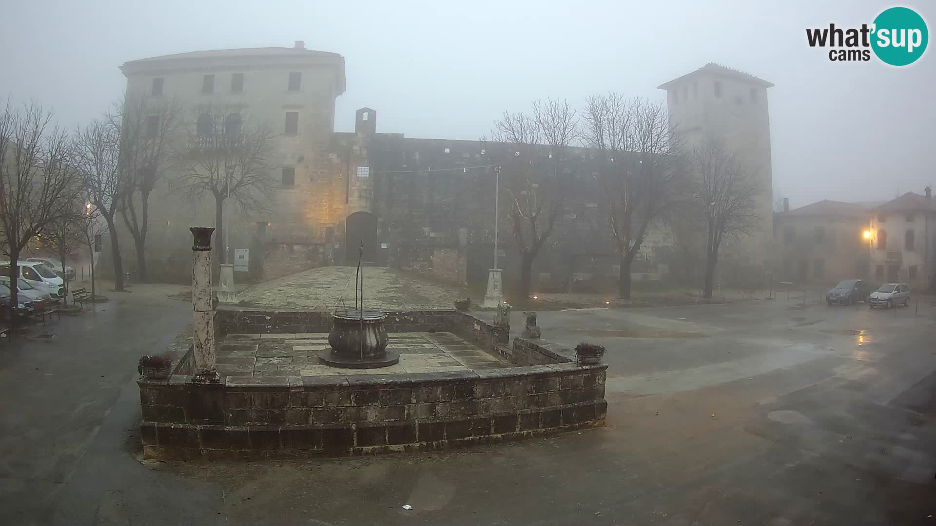 Webcam Svetvinčenat (Sanvincenti) – il castello e il pozzo – Istria – Croazia