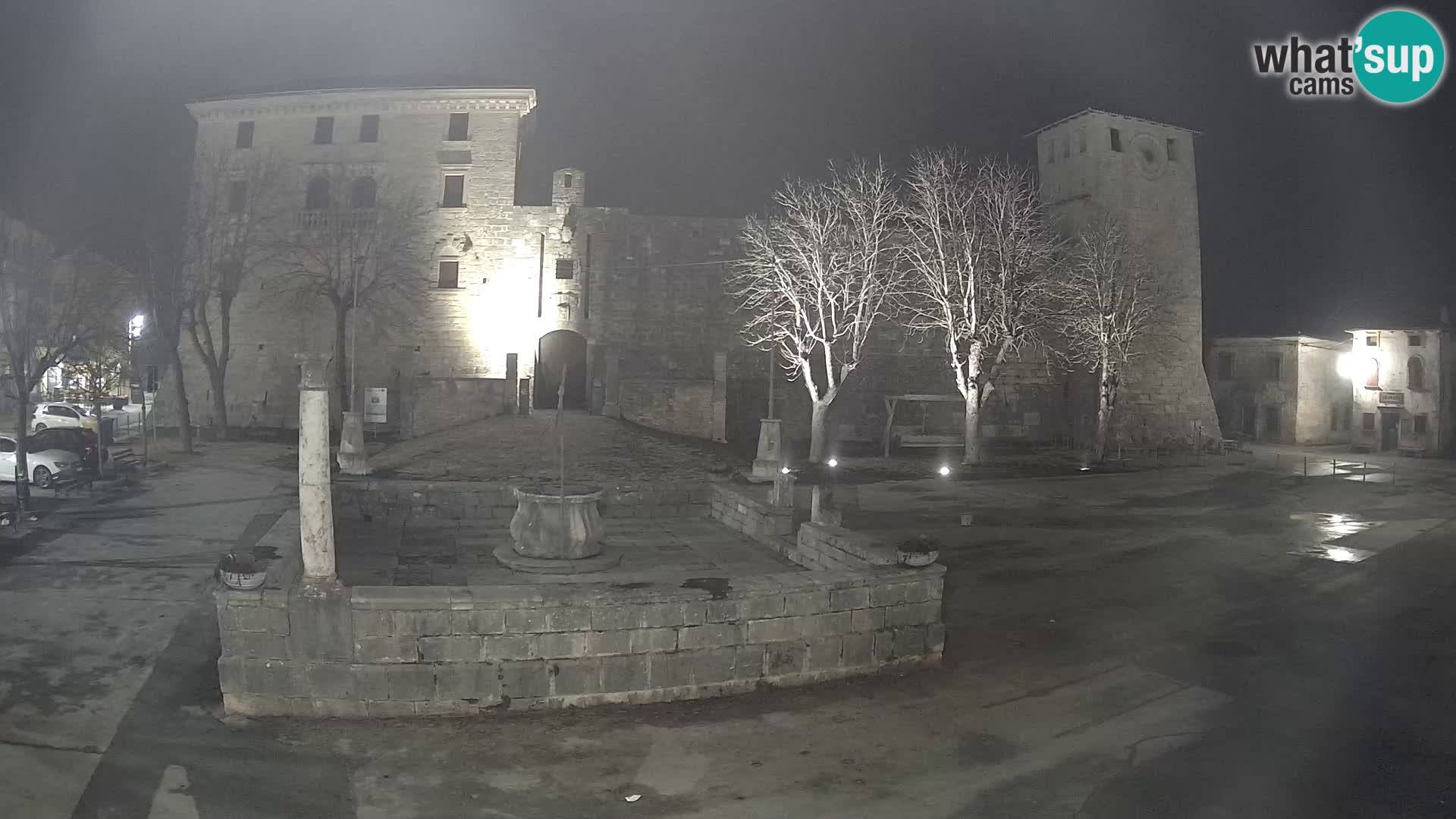 Webcam Svetvinčenat – le château et le puits – Istrie – Croatie