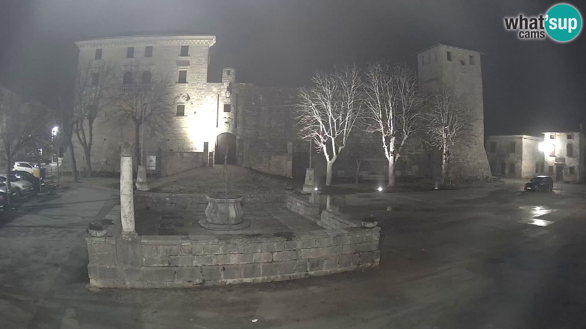 Webcam Svetvinčenat – le château et le puits – Istrie – Croatie