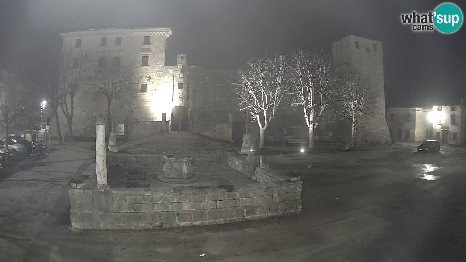 Webcam Svetvinčenat – le château et le puits – Istrie – Croatie