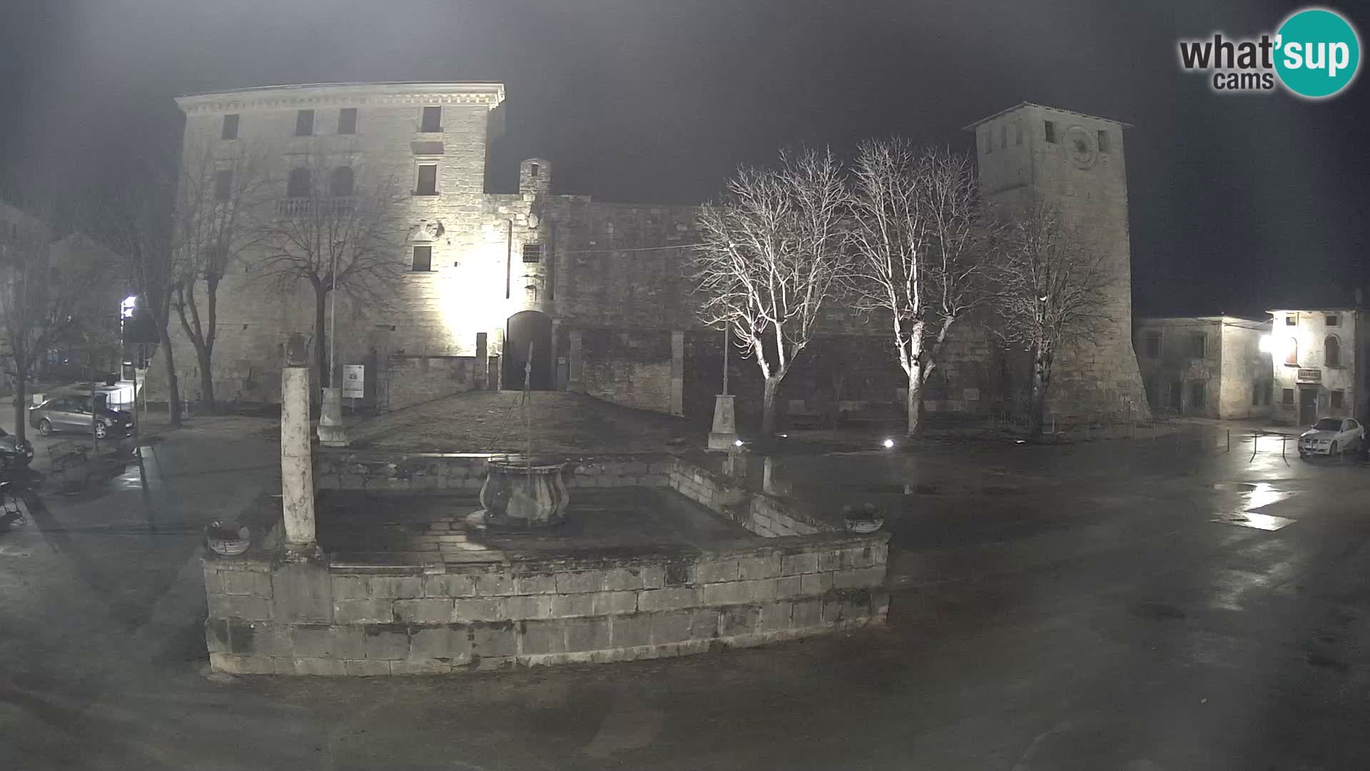 Webcam Svetvinčenat – le château et le puits – Istrie – Croatie