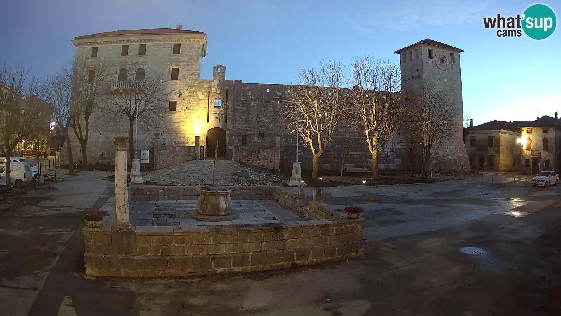 Webcam Svetvinčenat (Sanvincenti) – il castello e il pozzo – Istria – Croazia