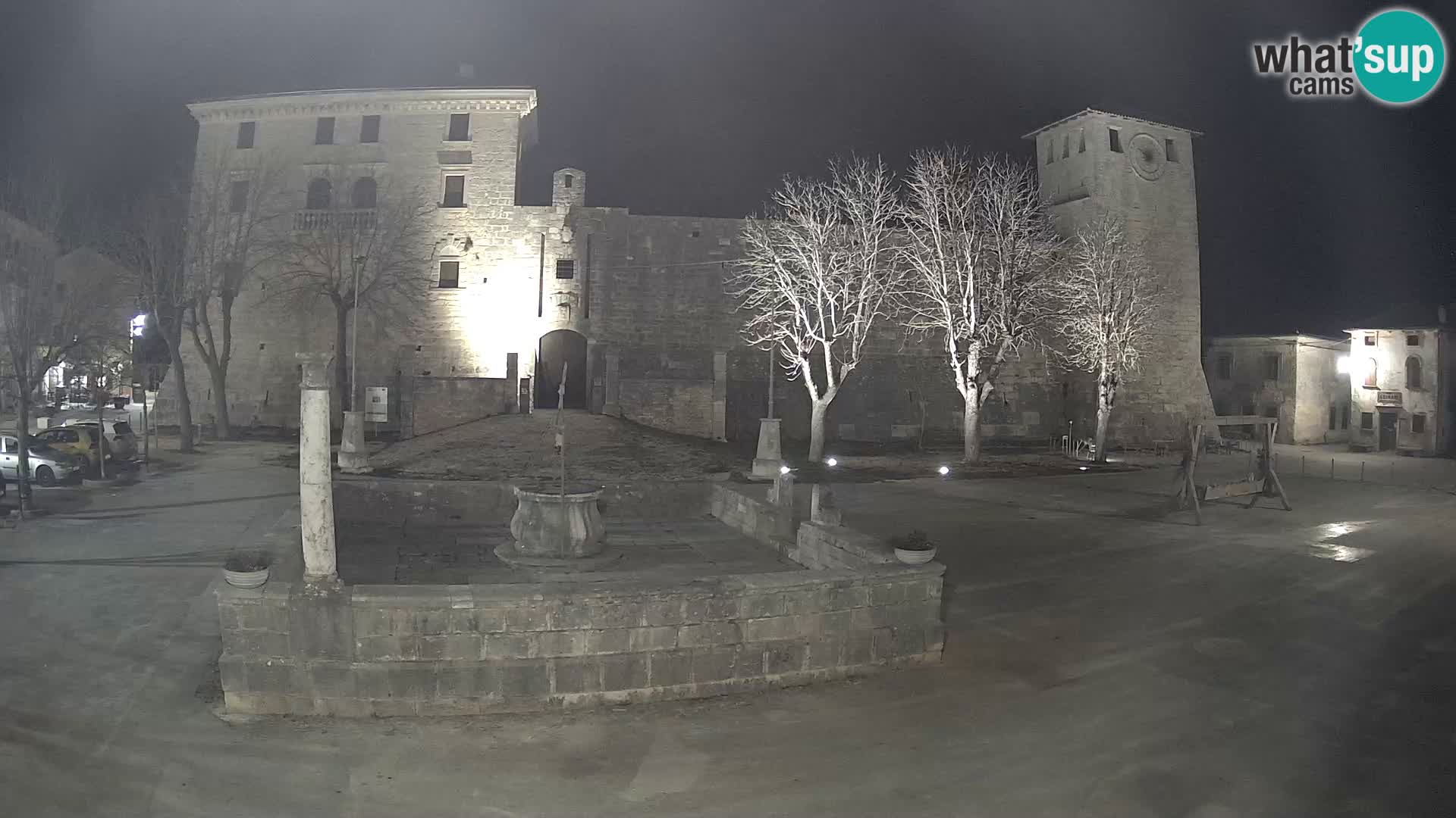 Webcam Svetvinčenat – die Burg und Brunnen – Istrien – Kroatien