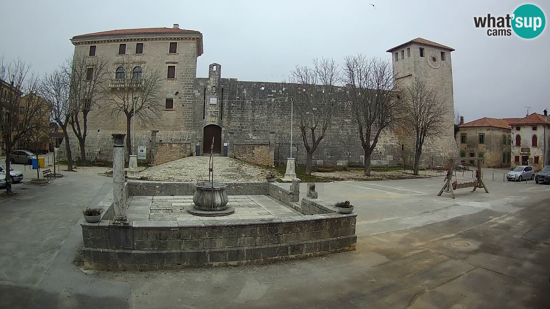 Webcam Svetvinčenat – el castillo y el pozo – Istria – Croacia