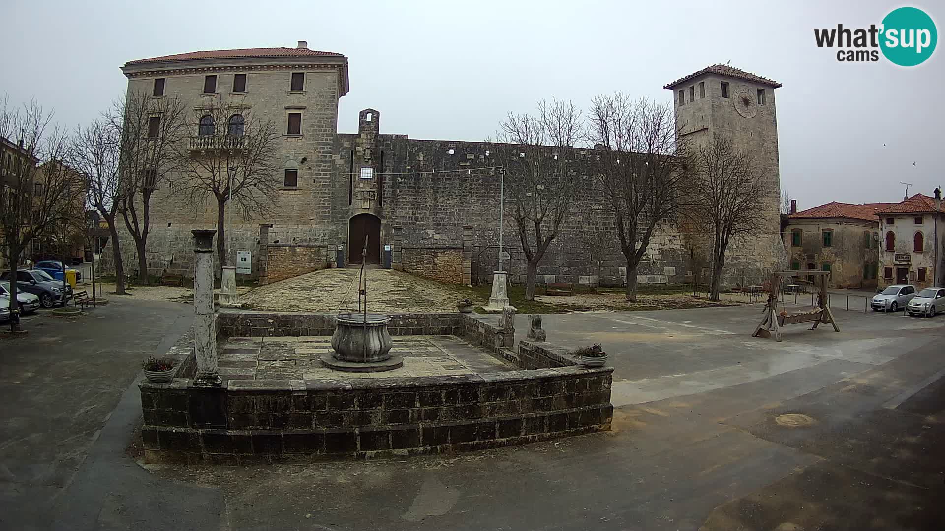 Webcam Svetvinčenat (Sanvincenti) – il castello e il pozzo – Istria – Croazia