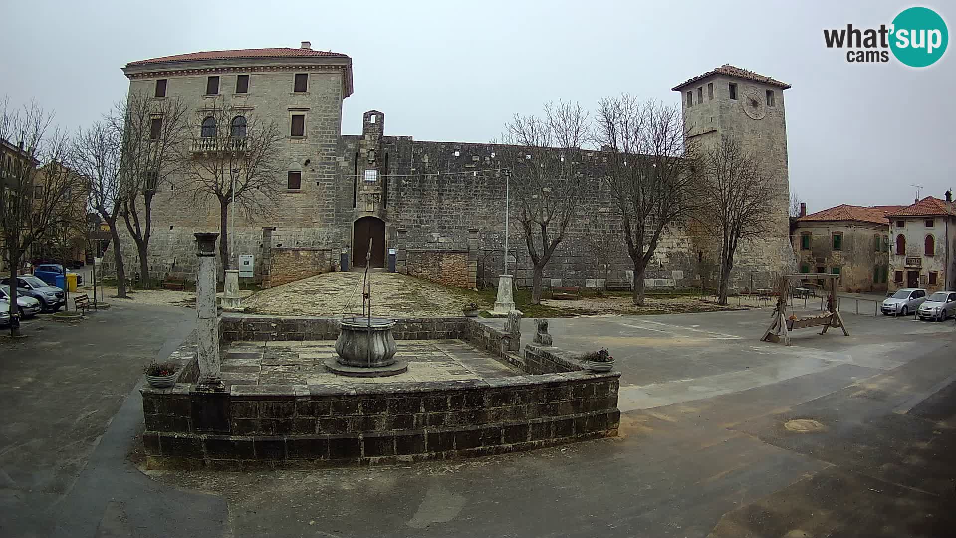 Webcam Svetvinčenat – el castillo y el pozo – Istria – Croacia