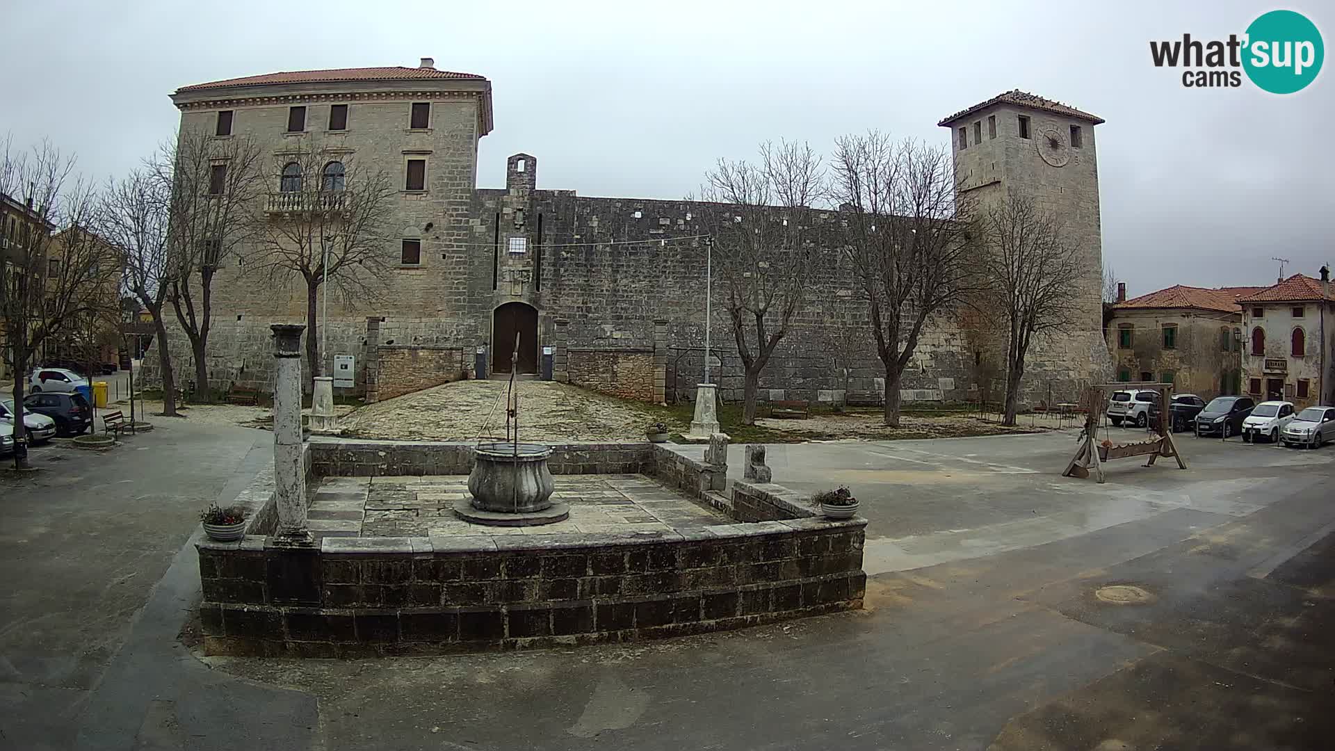 Webcam Svetvinčenat (Sanvincenti) – il castello e il pozzo – Istria – Croazia