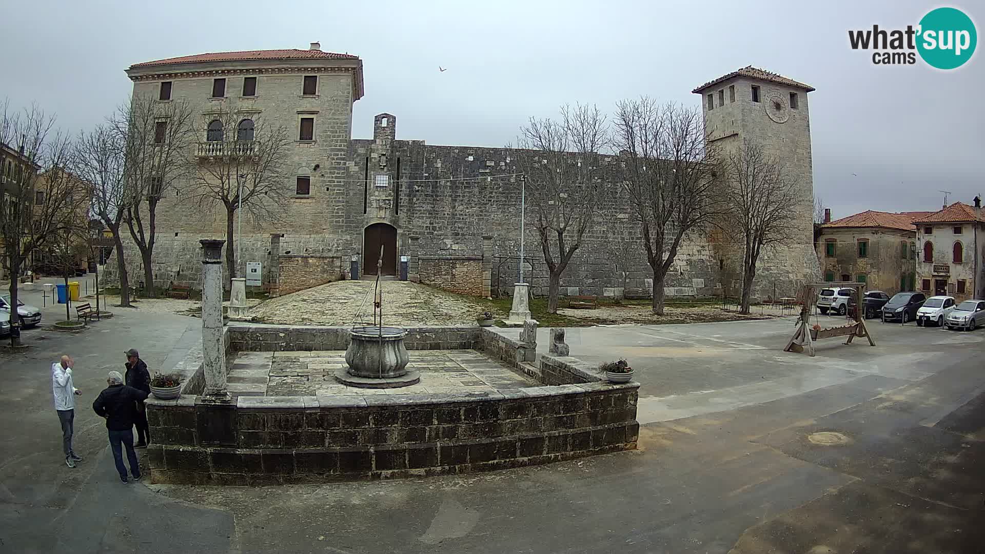 Webcam Svetvinčenat (Sanvincenti) – il castello e il pozzo – Istria – Croazia