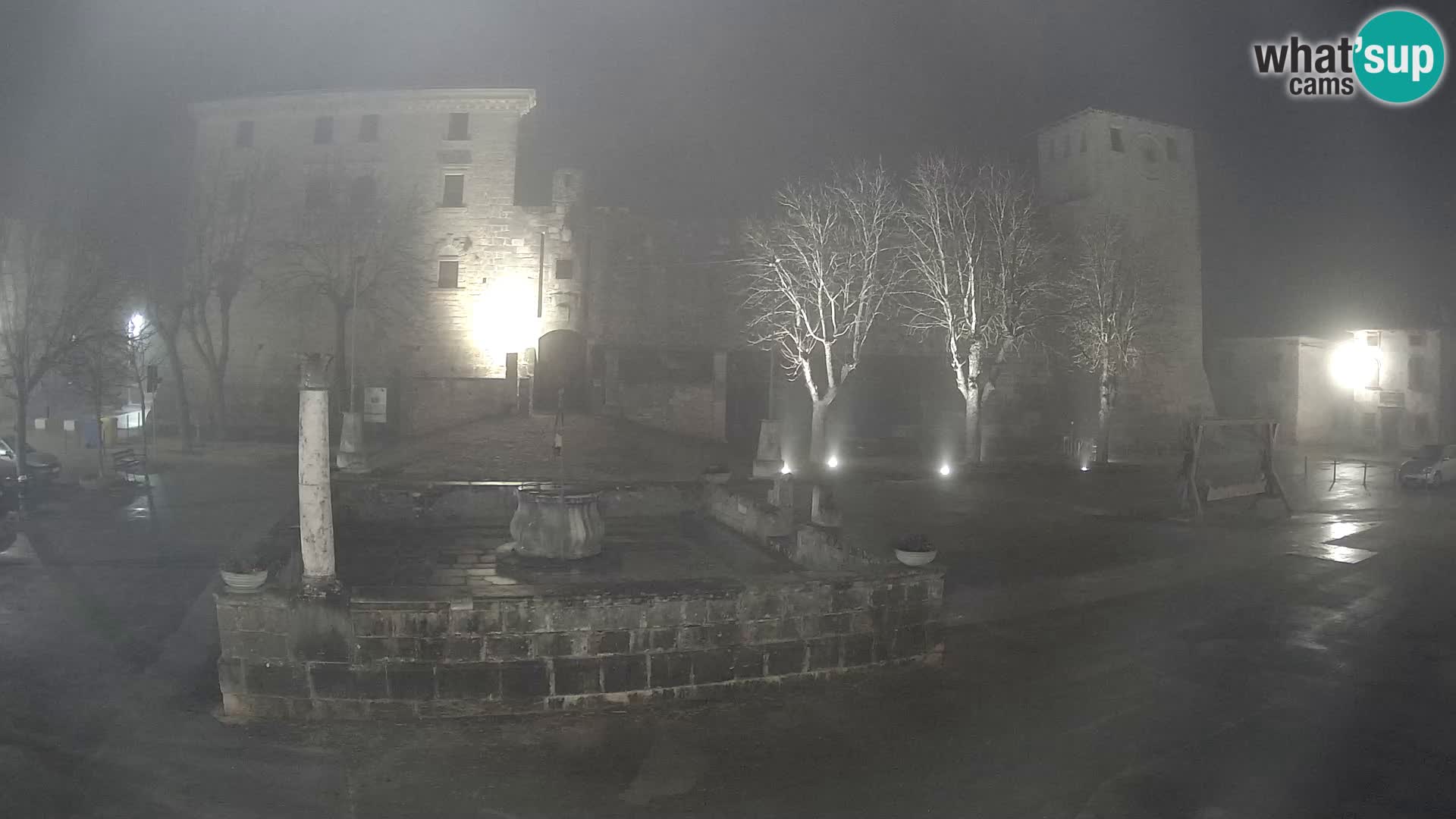 Webcam Svetvinčenat – die Burg und Brunnen – Istrien – Kroatien