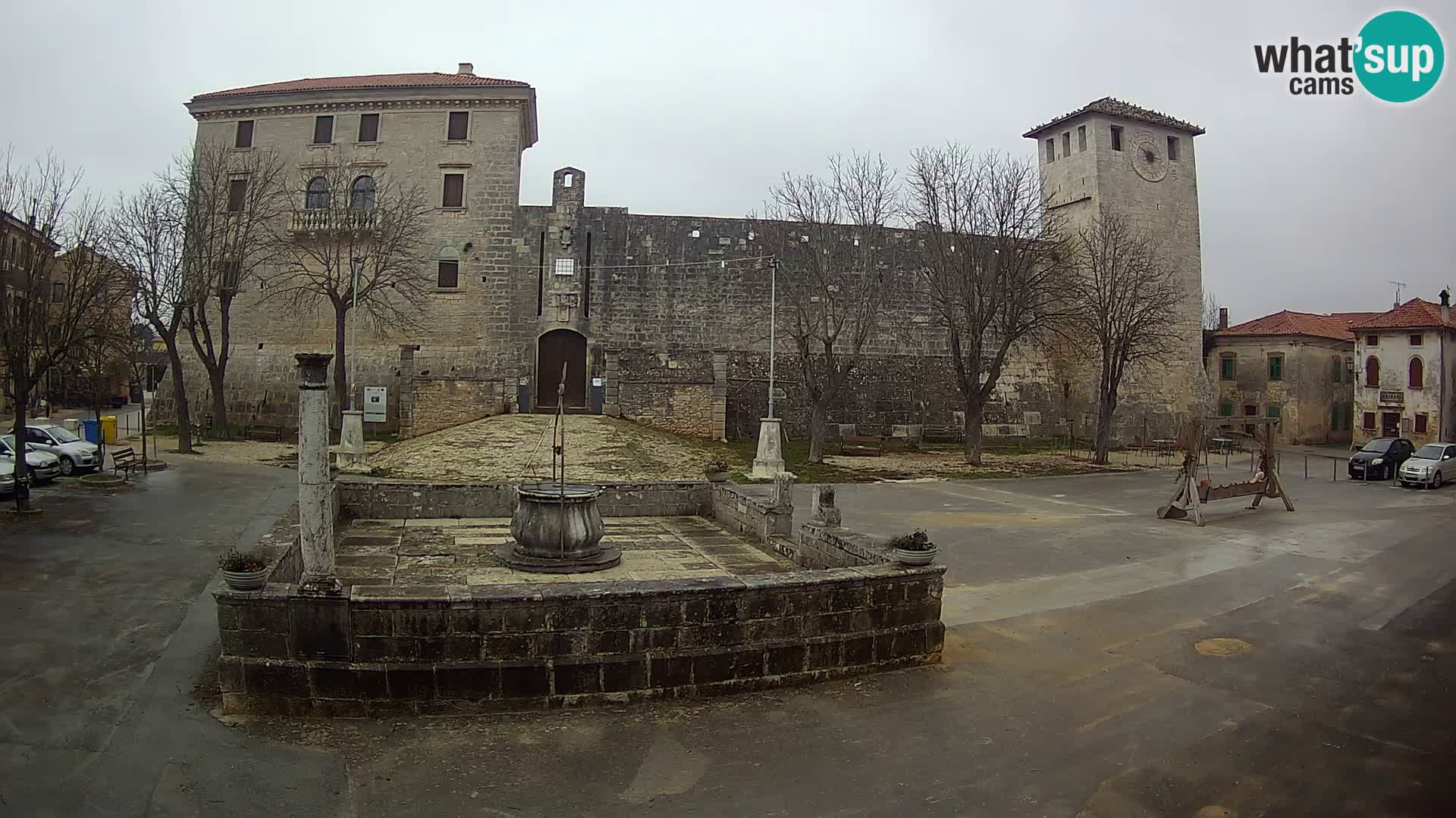 Webcam Svetvinčenat (Sanvincenti) – il castello e il pozzo – Istria – Croazia