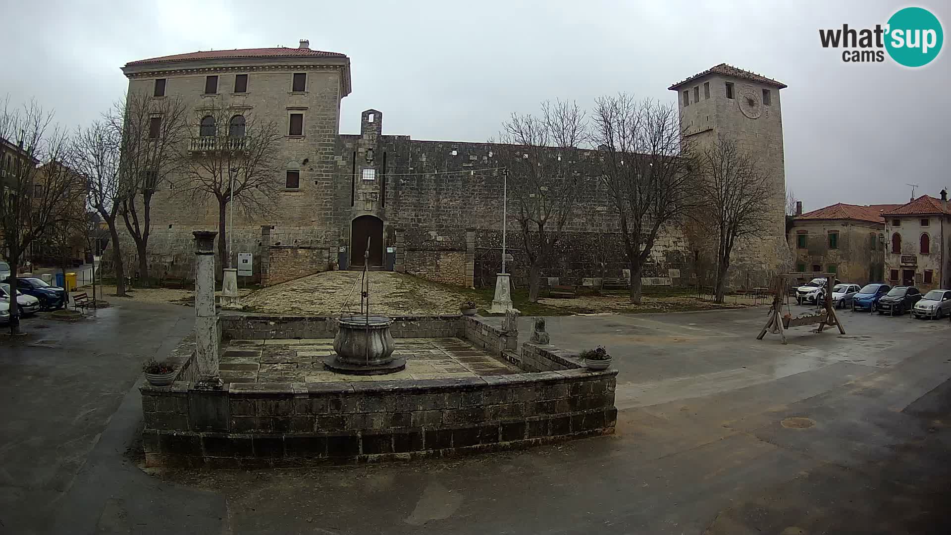 Webcam Svetvinčenat – el castillo y el pozo – Istria – Croacia