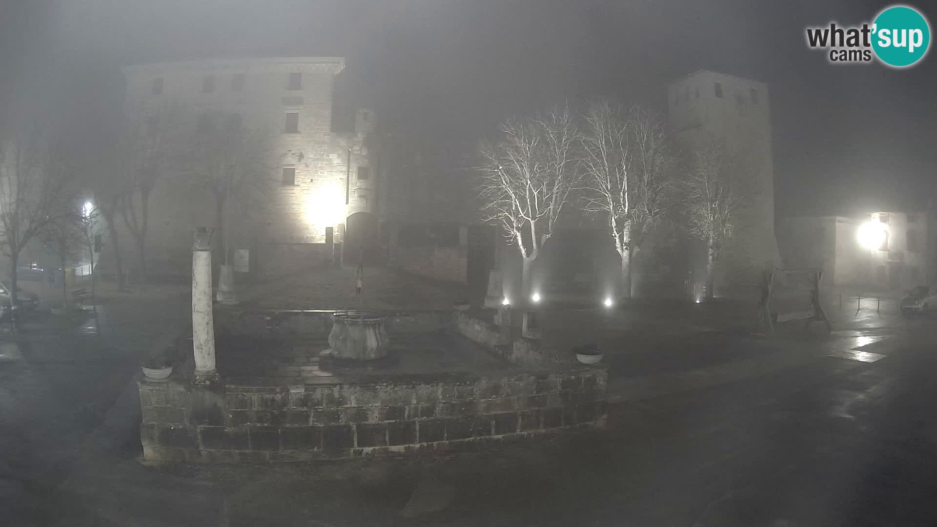 Webcam Svetvinčenat – die Burg und Brunnen – Istrien – Kroatien