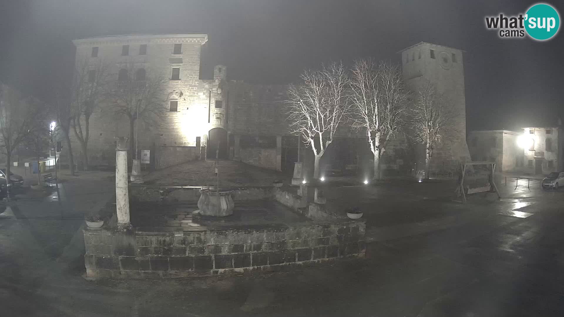 Webcam Svetvinčenat – die Burg und Brunnen – Istrien – Kroatien