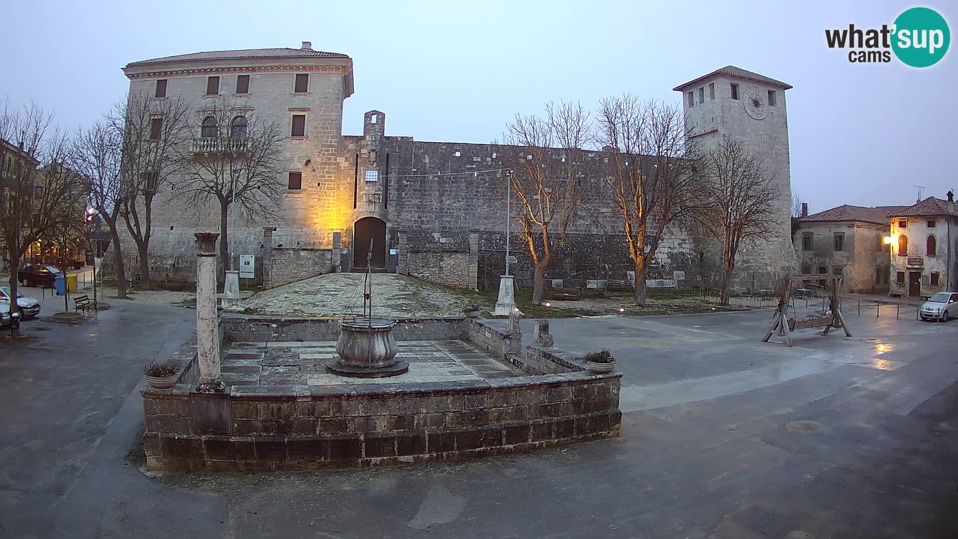 Webcam Svetvinčenat (Sanvincenti) – il castello e il pozzo – Istria – Croazia