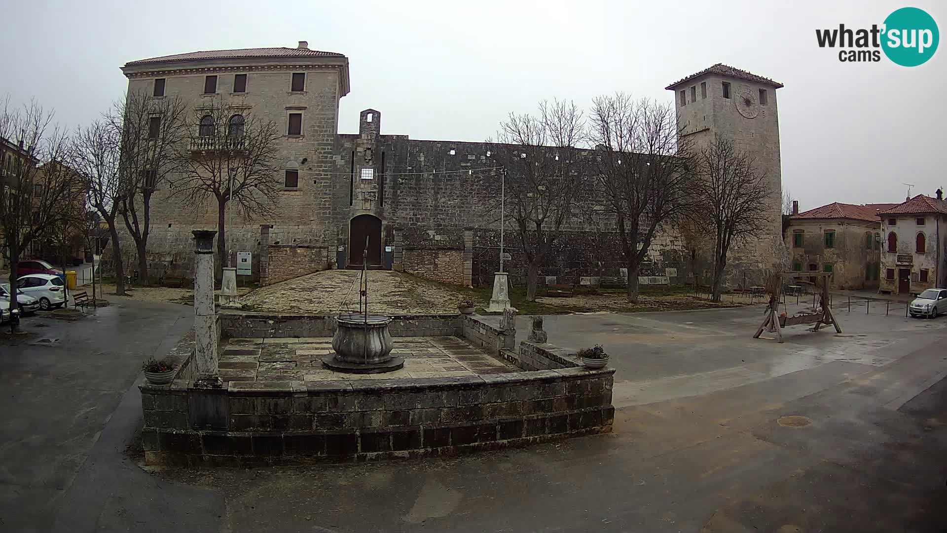 Webcam Svetvinčenat – el castillo y el pozo – Istria – Croacia