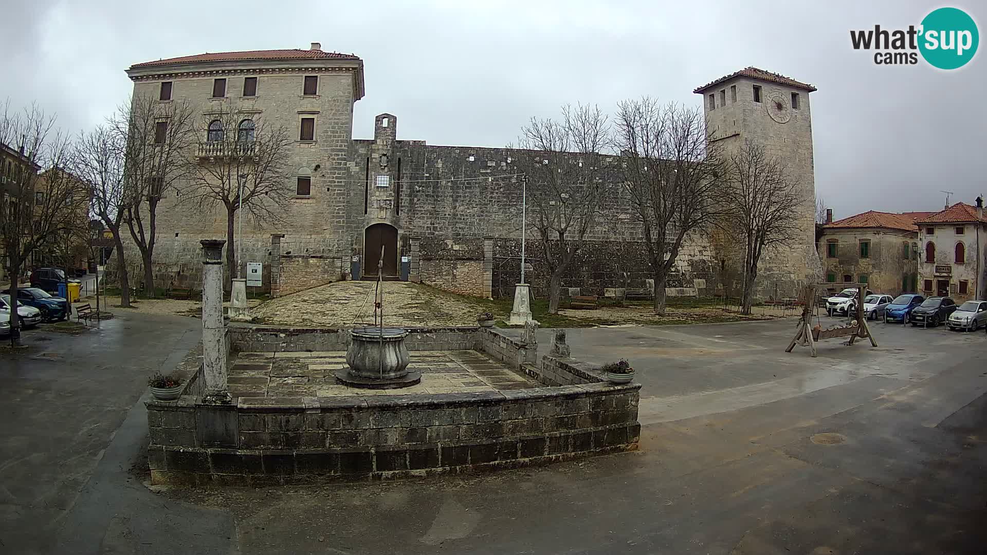 Webcam Svetvinčenat (Sanvincenti) – il castello e il pozzo – Istria – Croazia