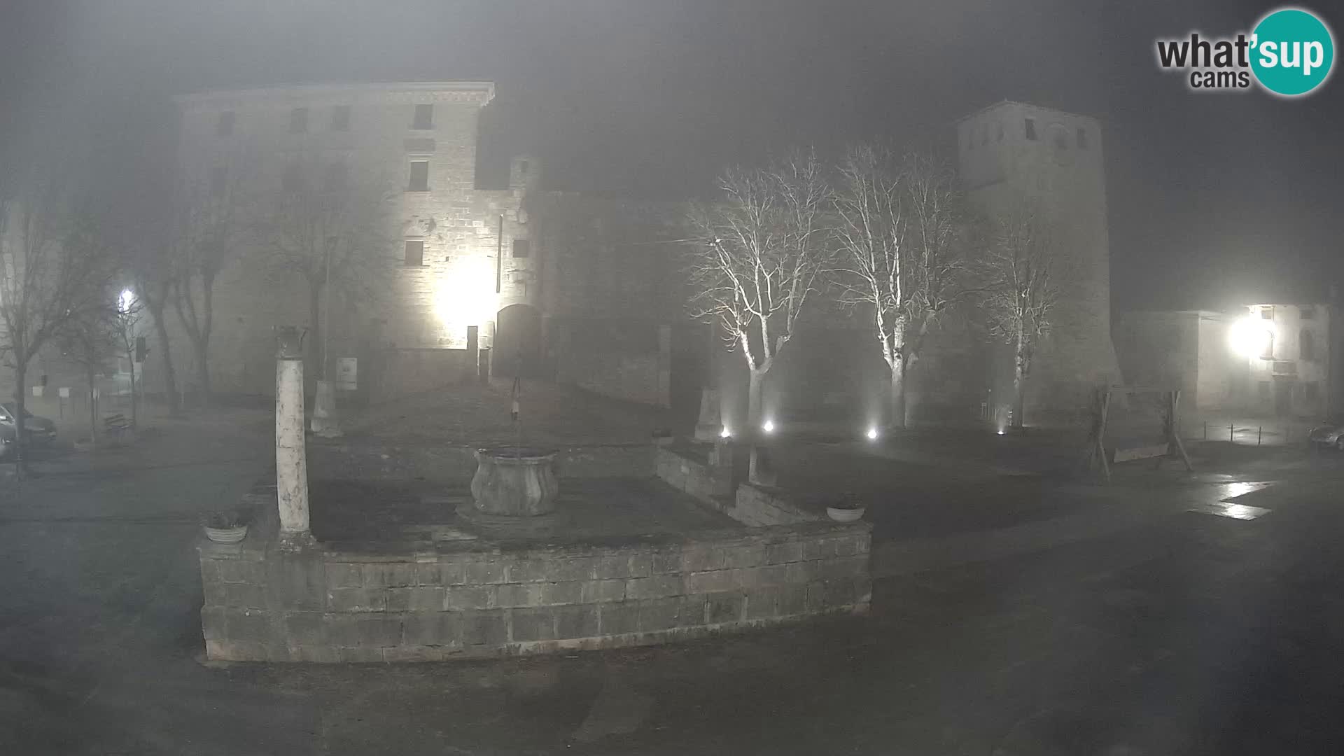 Webcam Svetvinčenat – le château et le puits – Istrie – Croatie