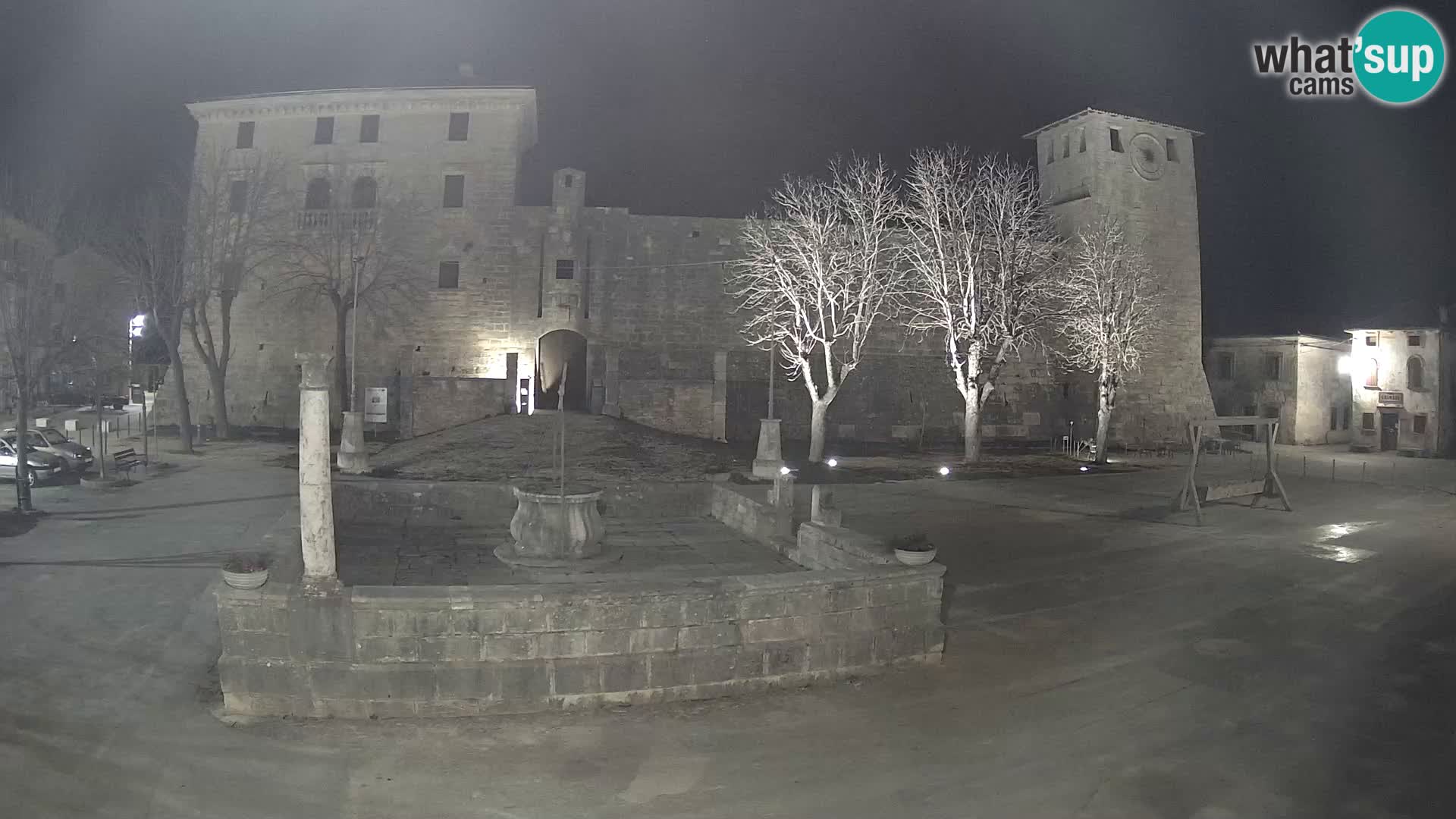 Webcam Svetvinčenat (Sanvincenti) – il castello e il pozzo – Istria – Croazia