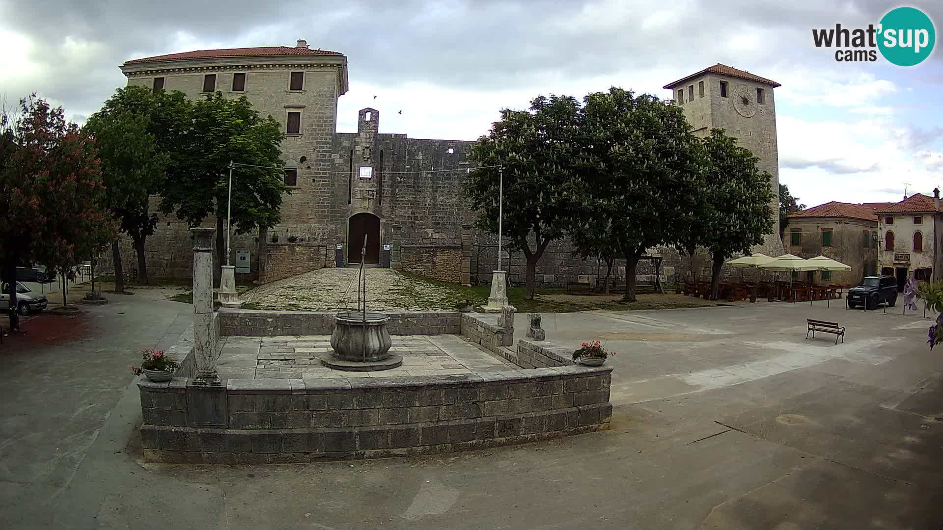 Webcam Svetvinčenat – the Castle and well – Istria – Croatia