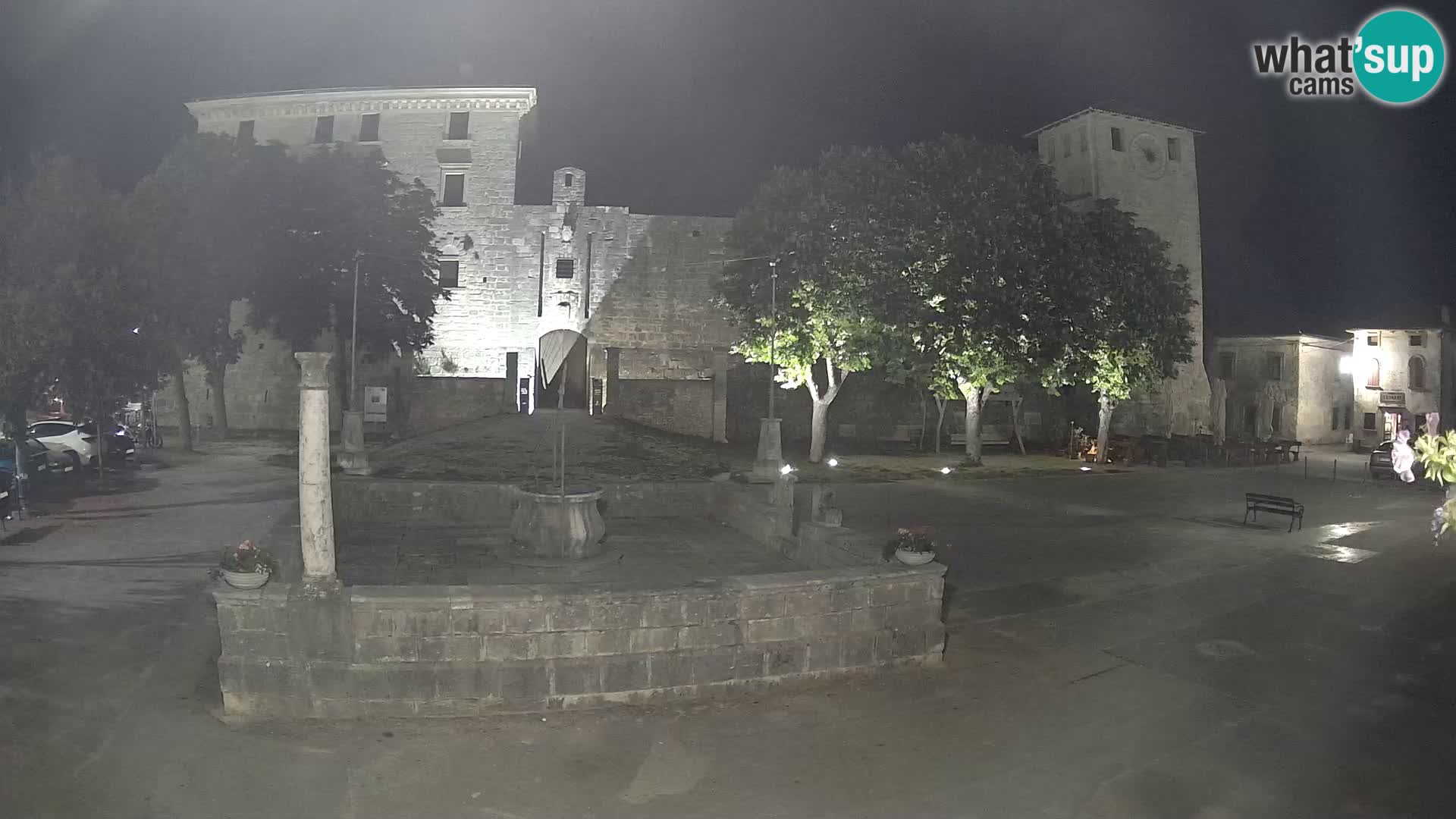 Webcam Svetvinčenat – die Burg und Brunnen – Istrien – Kroatien