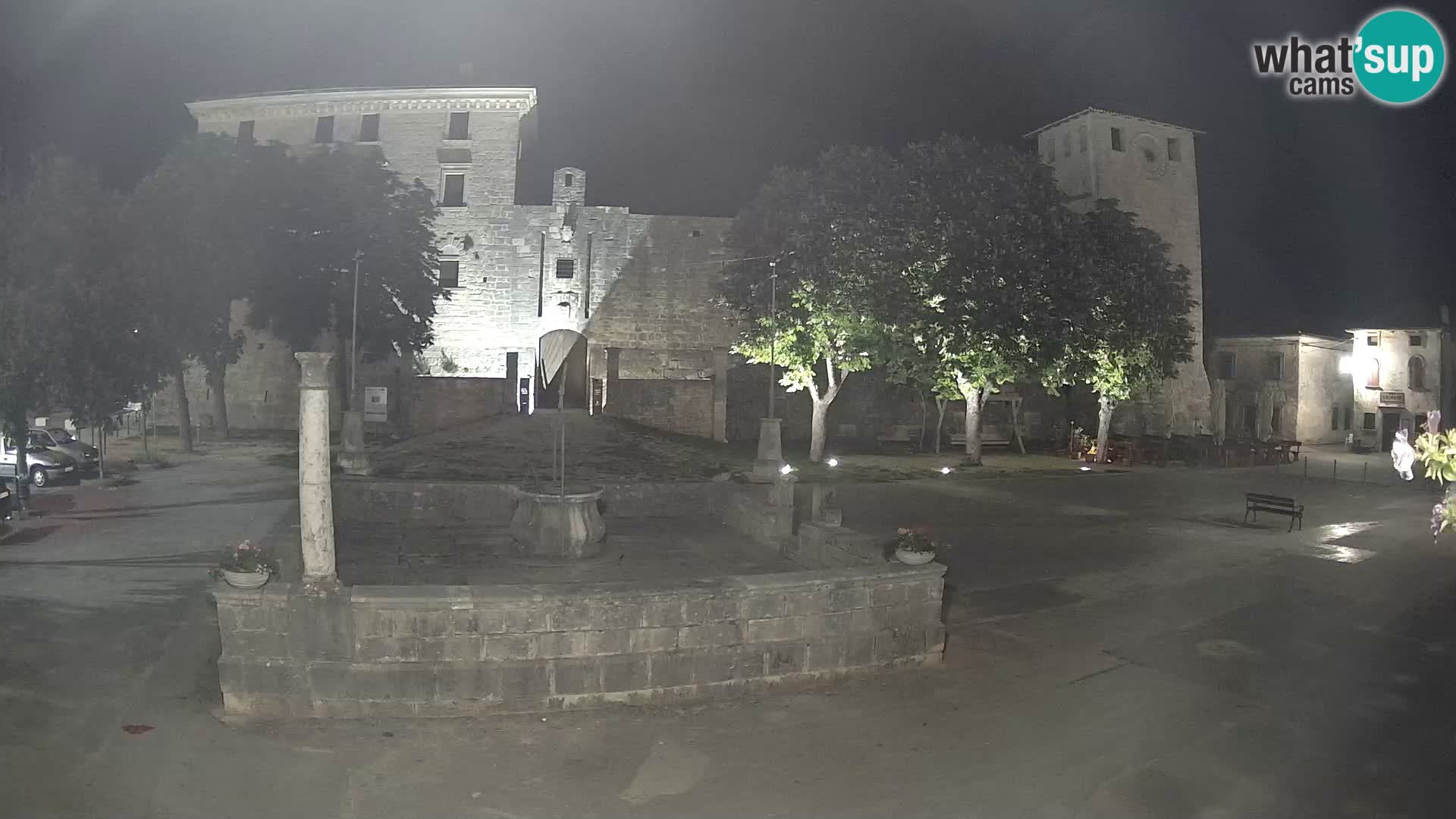 Webcam Svetvinčenat – le château et le puits – Istrie – Croatie