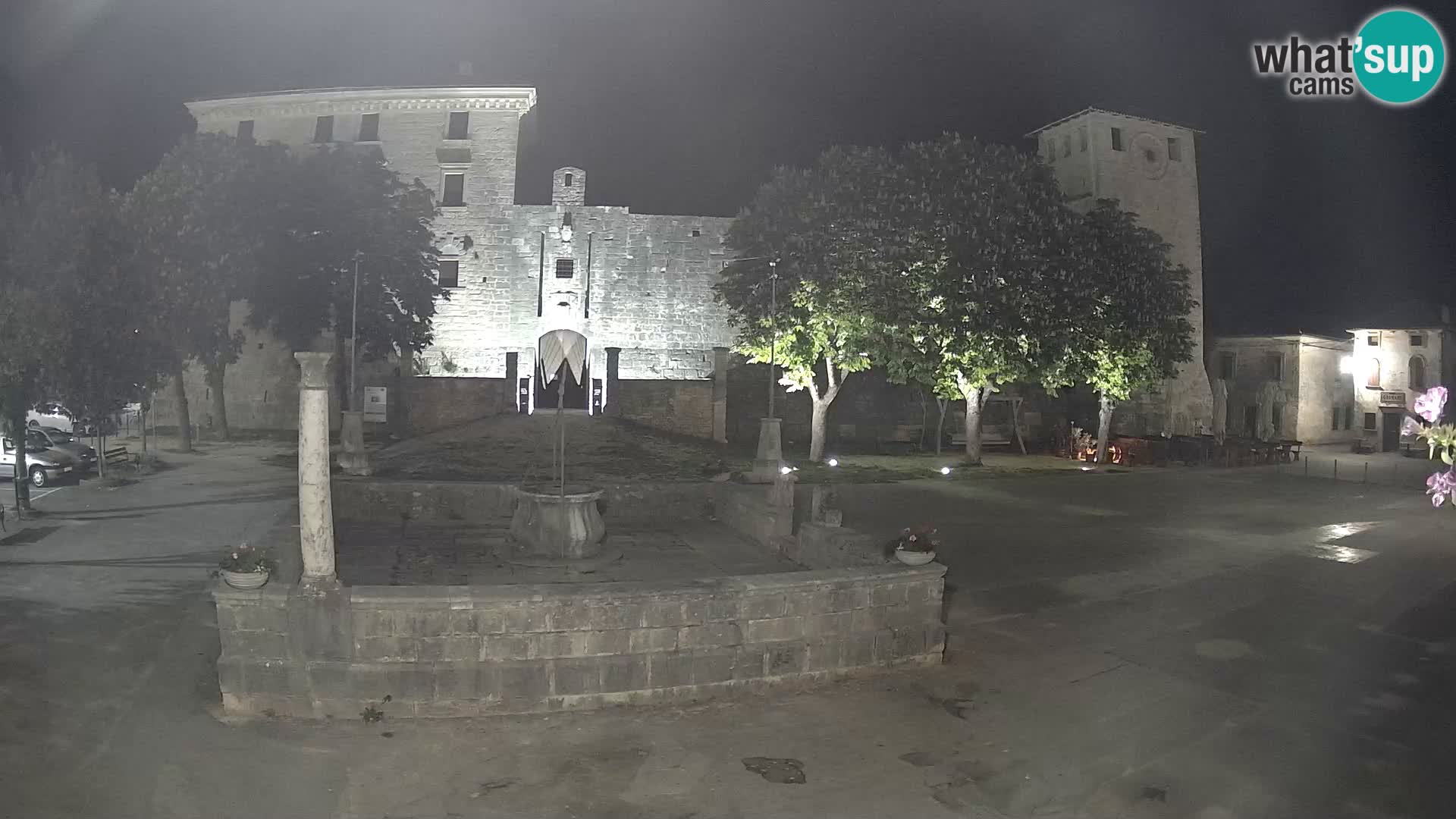 Webcam Svetvinčenat – le château et le puits – Istrie – Croatie