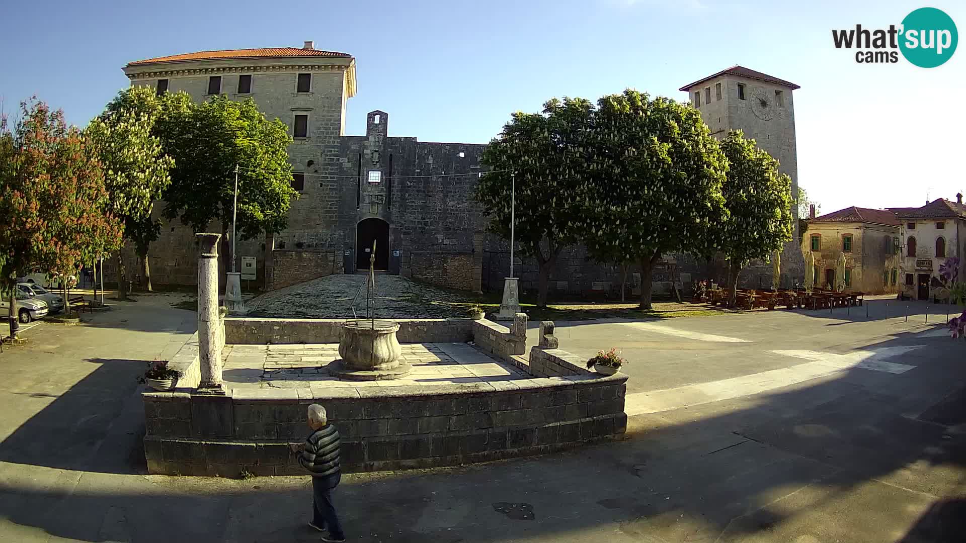 Webcam Svetvinčenat – the Castle and well – Istria – Croatia