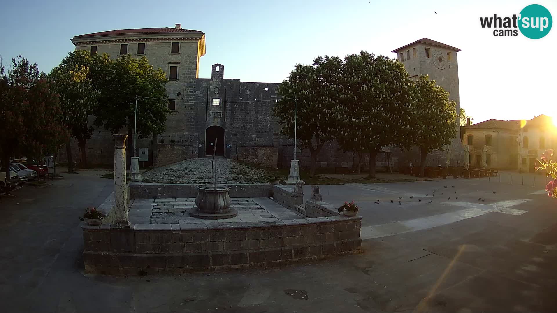 Webcam Svetvinčenat – die Burg und Brunnen – Istrien – Kroatien