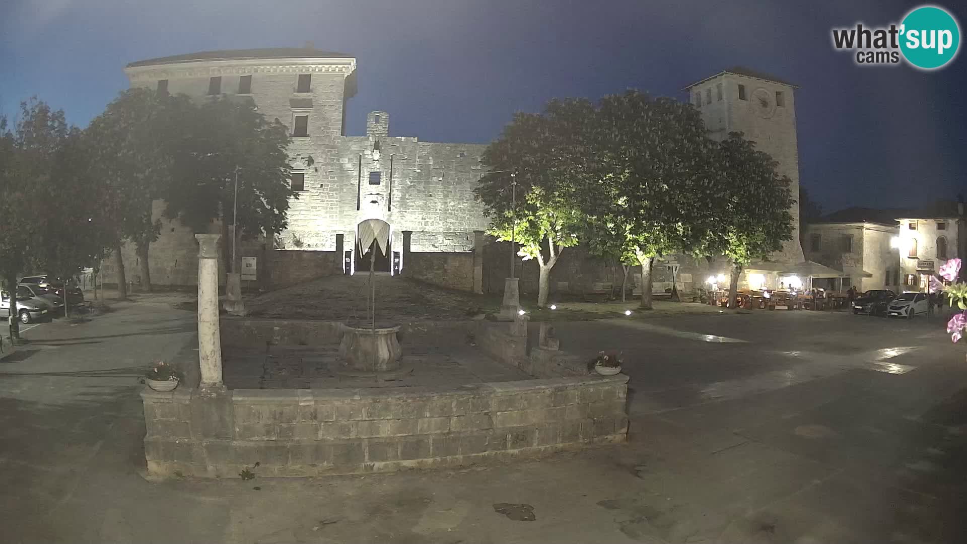 Webcam Svetvinčenat – le château et le puits – Istrie – Croatie