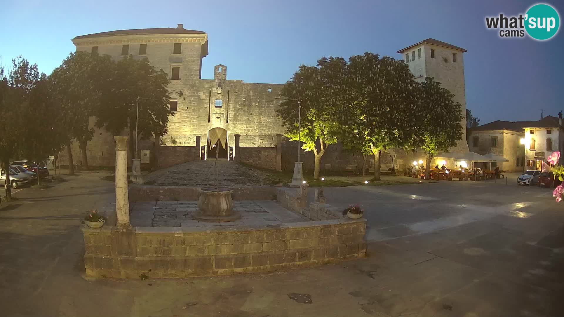 Webcam Svetvinčenat – le château et le puits – Istrie – Croatie