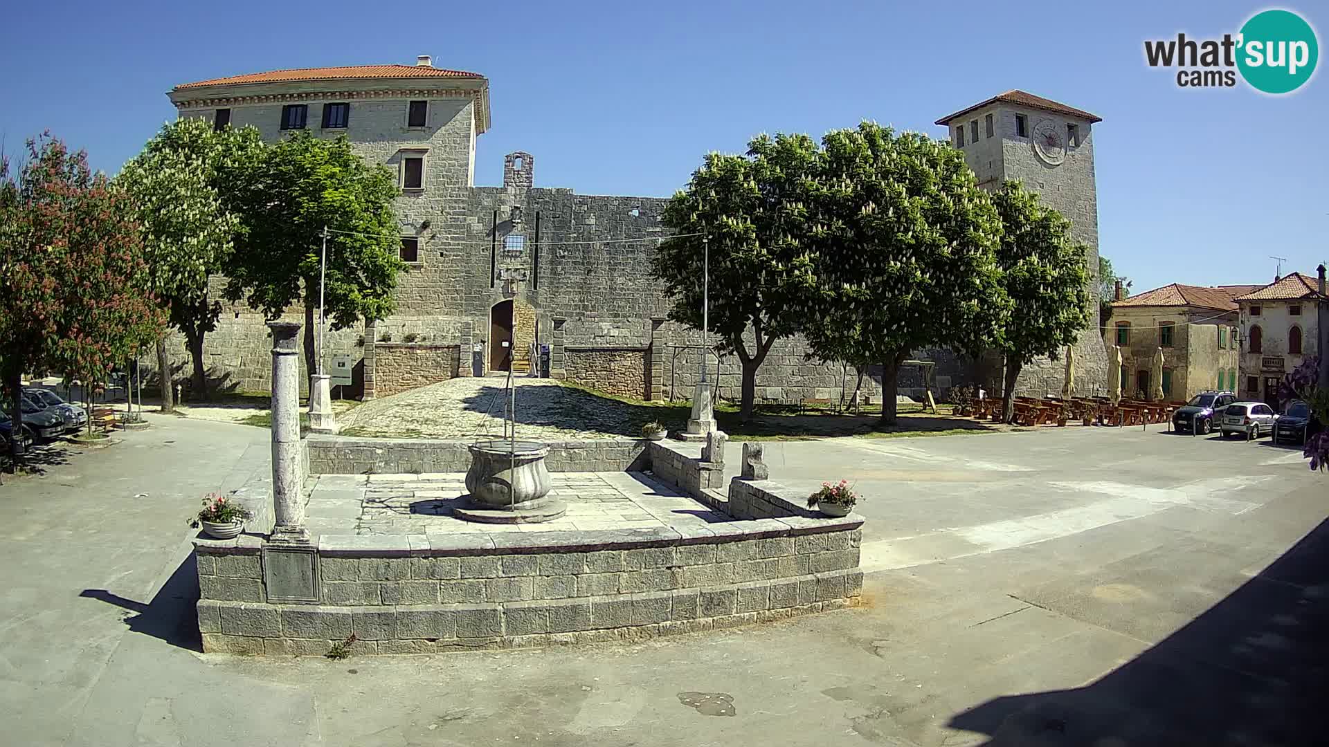 Webcam Svetvinčenat – el castillo y el pozo – Istria – Croacia