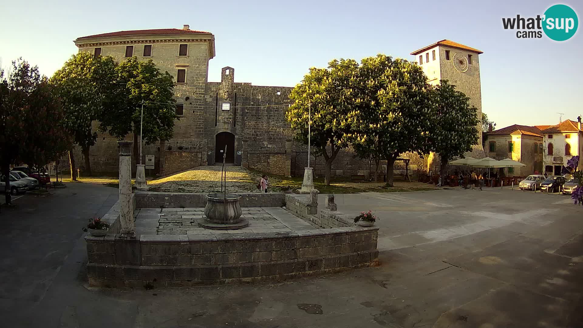 Webcam Svetvinčenat – le château et le puits – Istrie – Croatie